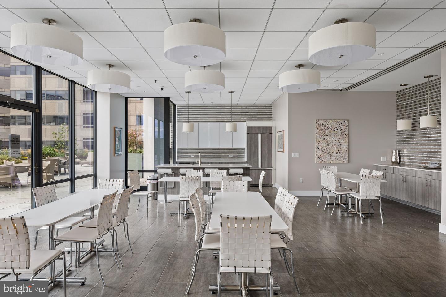 RITTENHOUSE SQUARE - Residential Lease