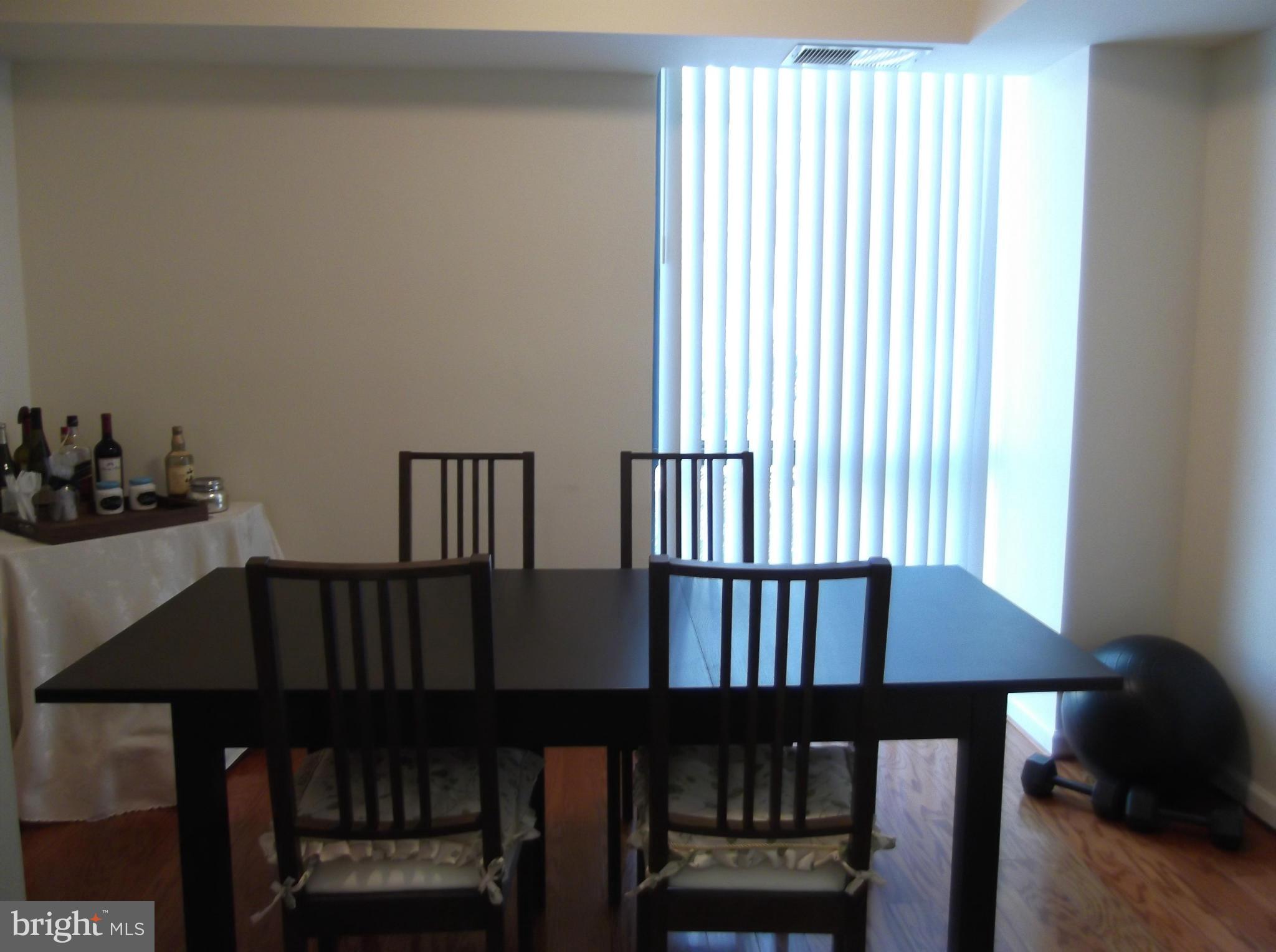 IDYLWOOD TOWERS CONDO - Residential