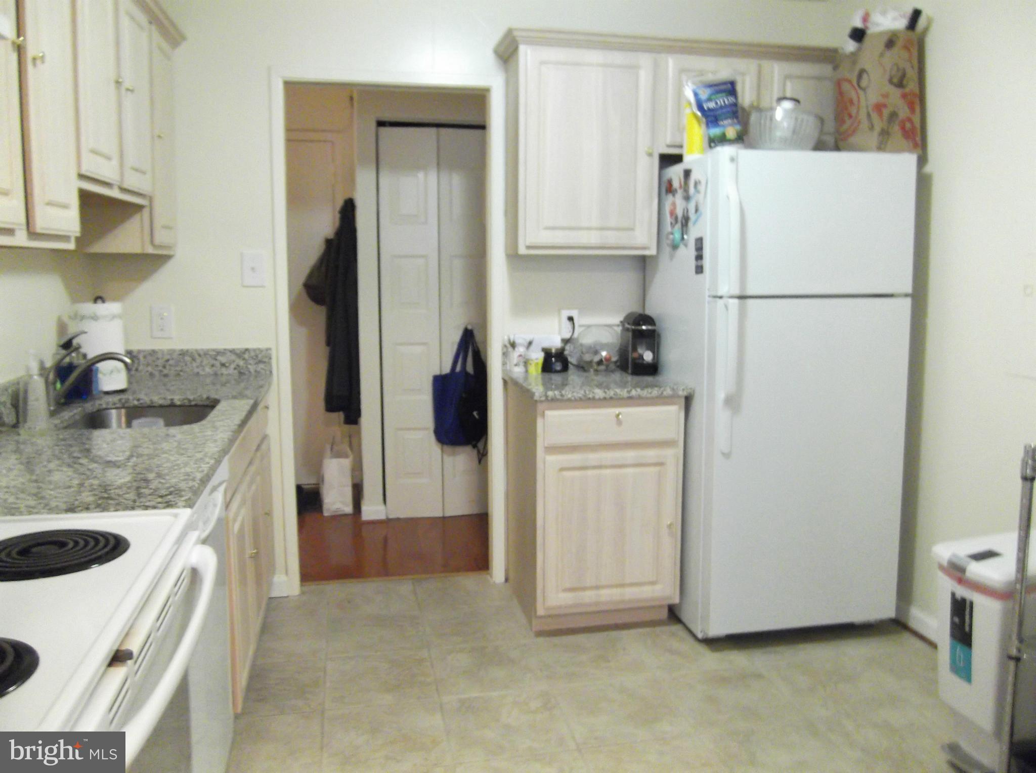 IDYLWOOD TOWERS CONDO - Residential