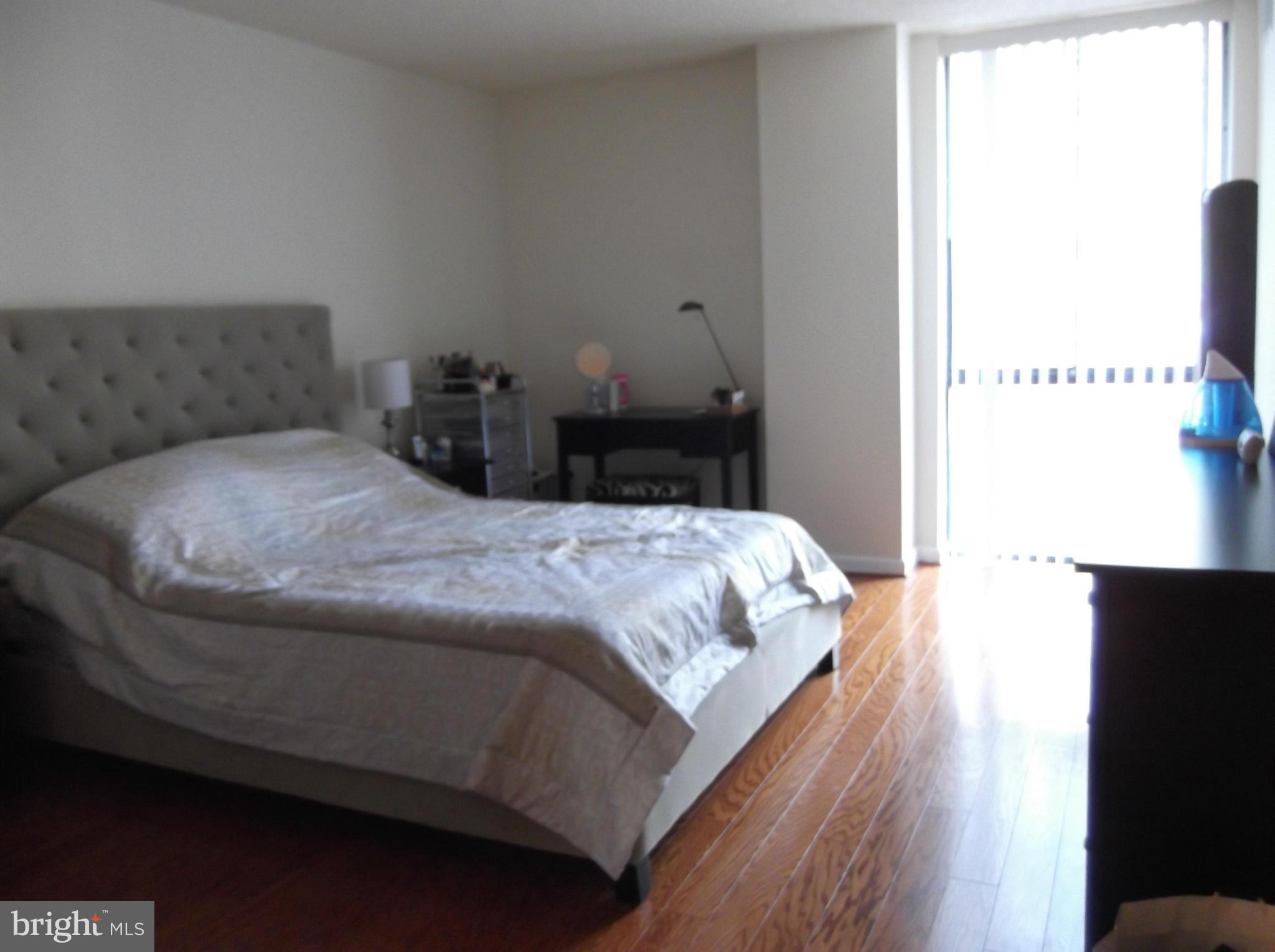 IDYLWOOD TOWERS CONDO - Residential