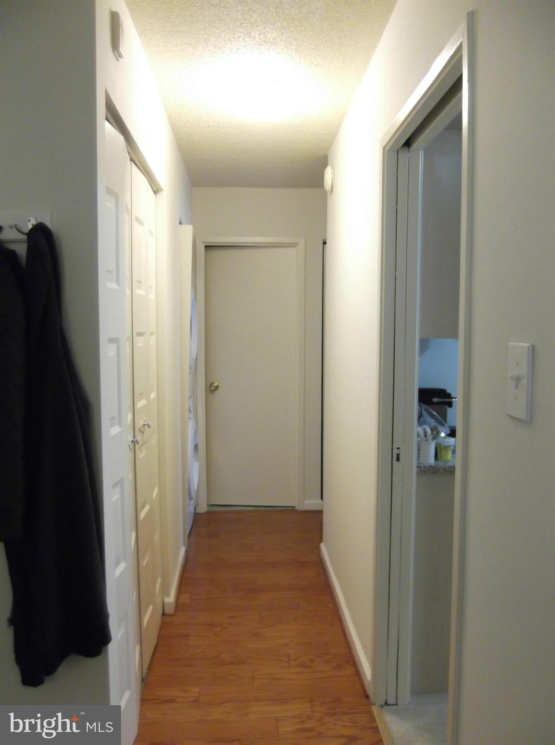 IDYLWOOD TOWERS CONDO - Residential