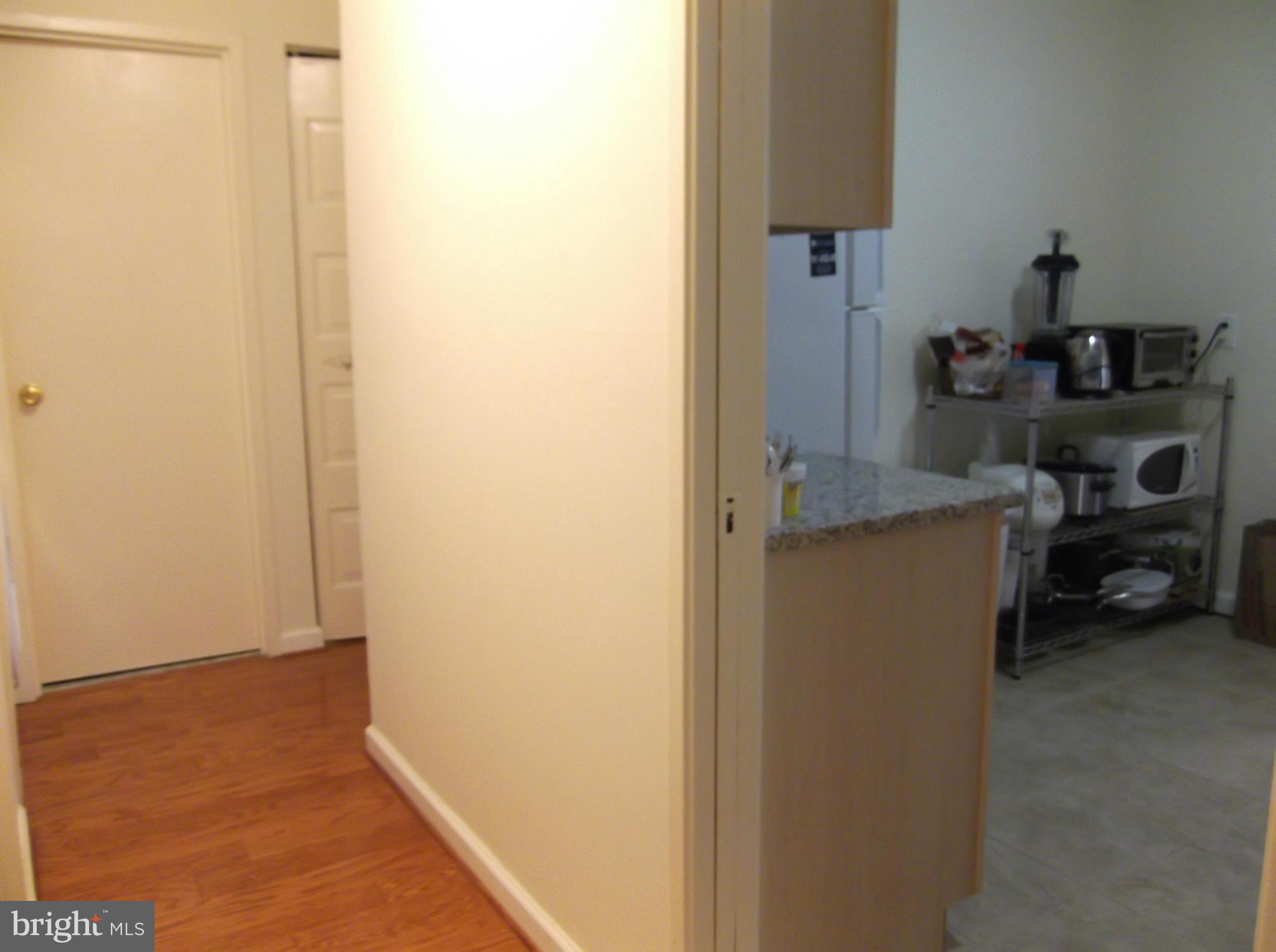 IDYLWOOD TOWERS CONDO - Residential