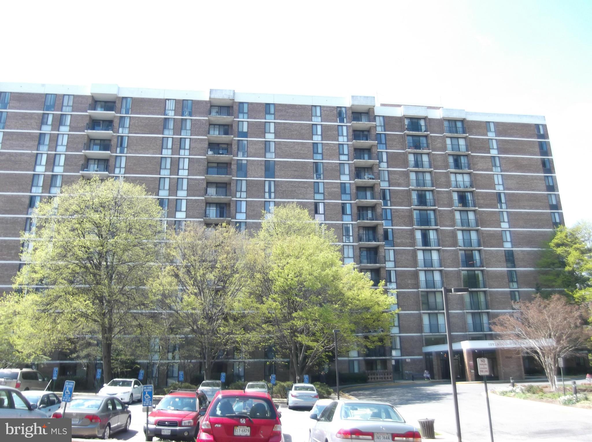 IDYLWOOD TOWERS CONDO - Residential