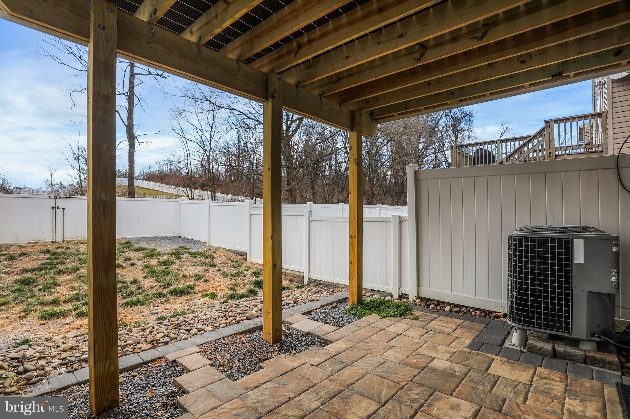 BROOKFIELD - Residential Lease