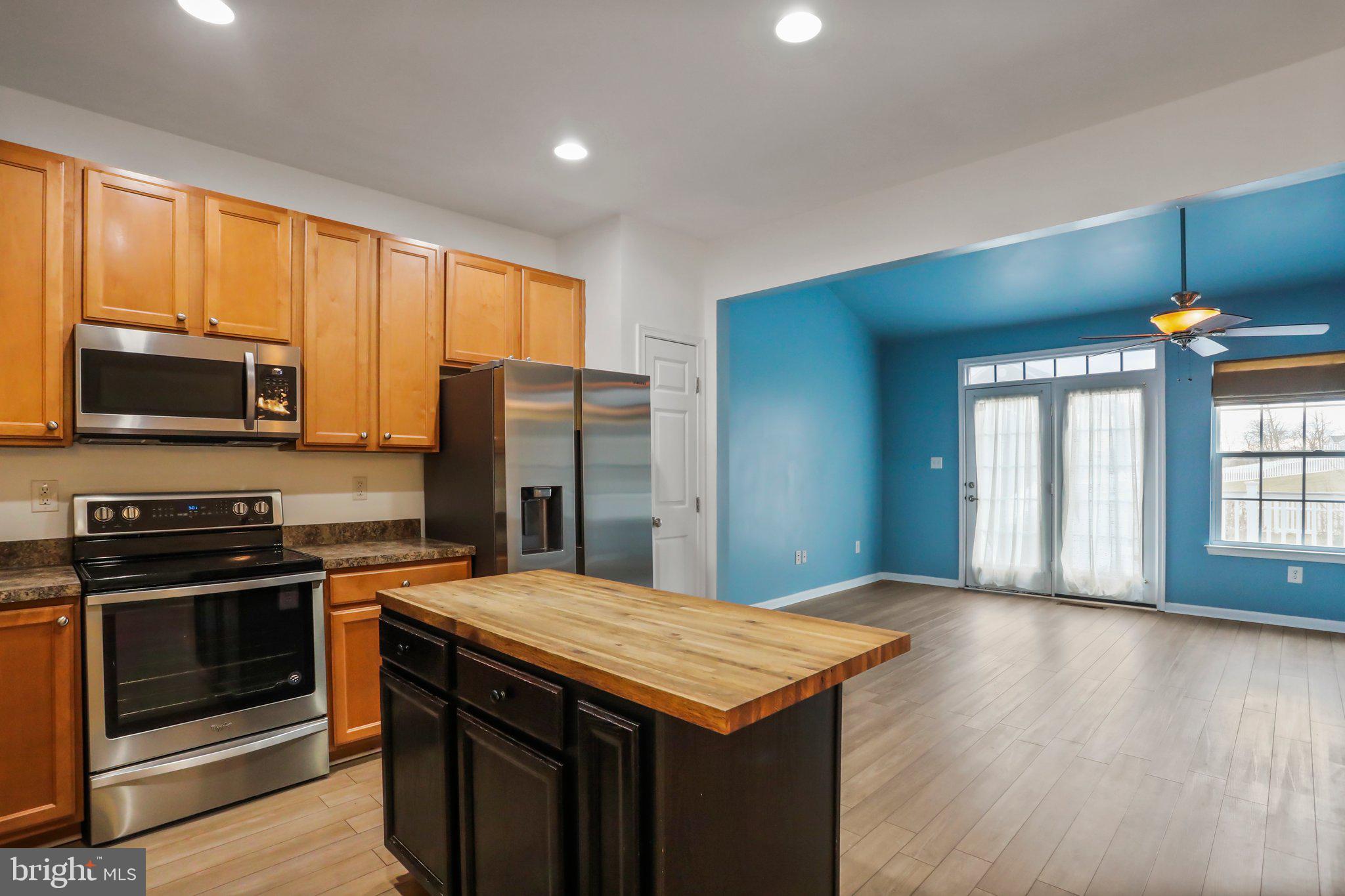 BROOKFIELD - Residential Lease