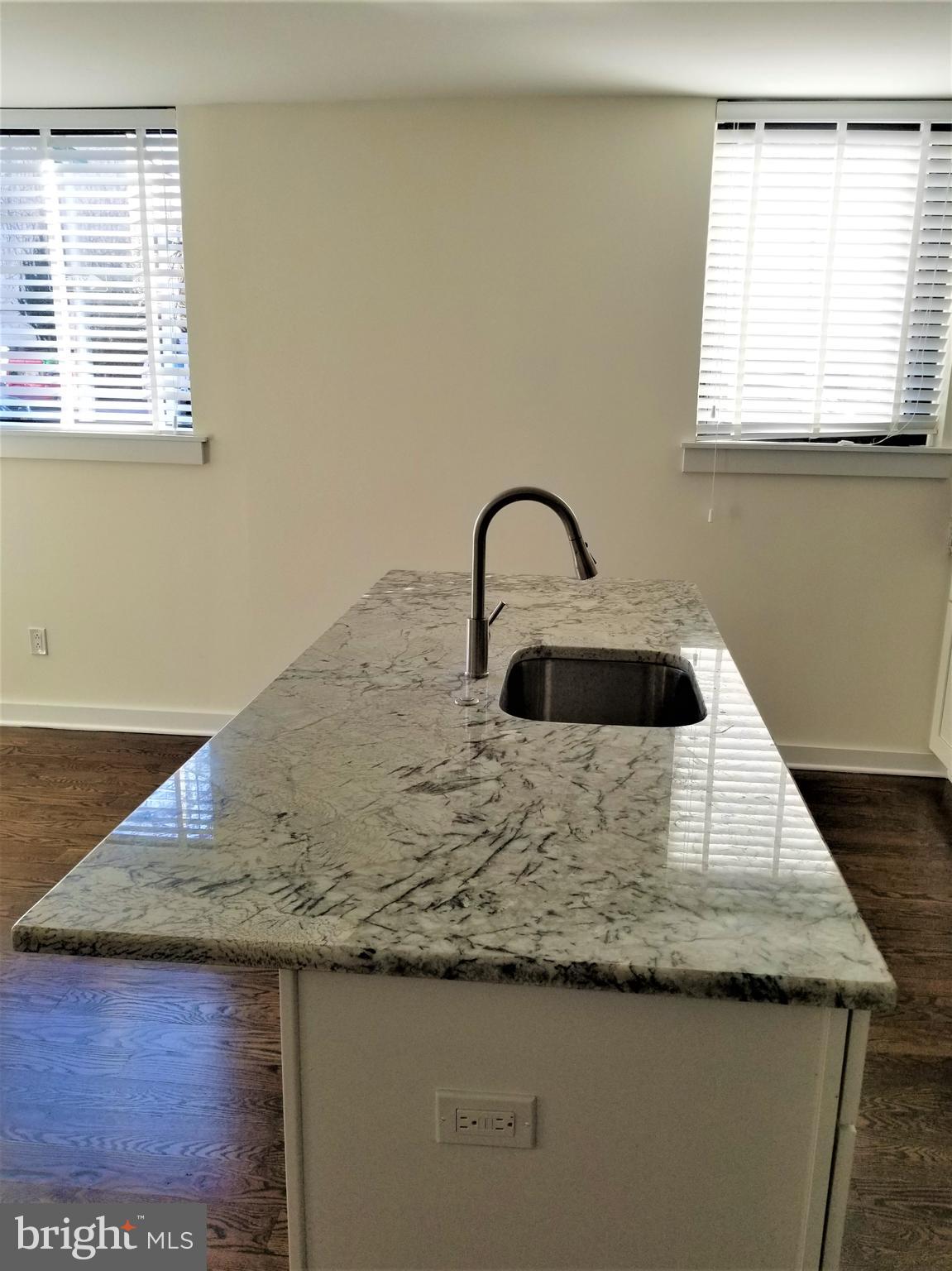 SOCIETY HILL - Residential Lease