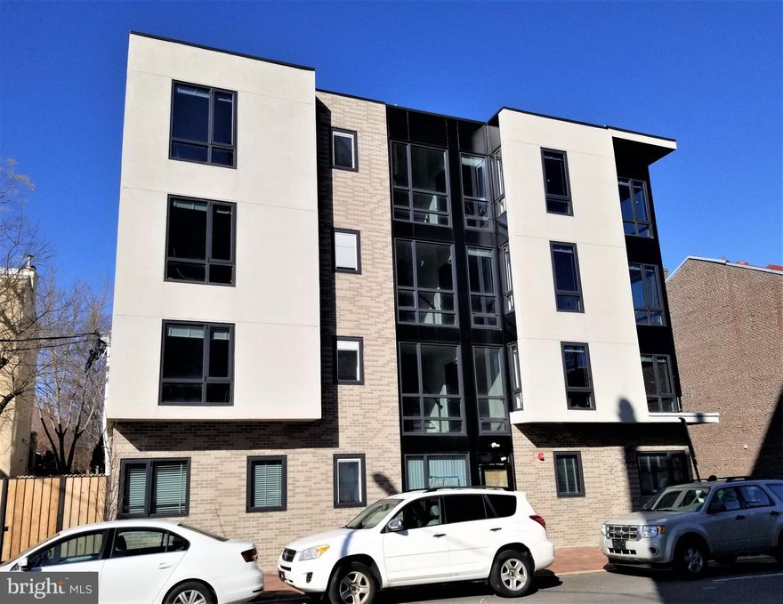 A premium location in Society Hill for spectacular, new construction rentals in this six unit, boutique building. Full size elevator service to all floors. Site finished, hardwood floors; Samsung appliances; stone counters; custom window treatments; glass shower doors; soaking tubs; washer/dryer in each unit. Walkscore calls this location Paradise with a score of 99. The perfect location to enjoy all that Center City has to offer.