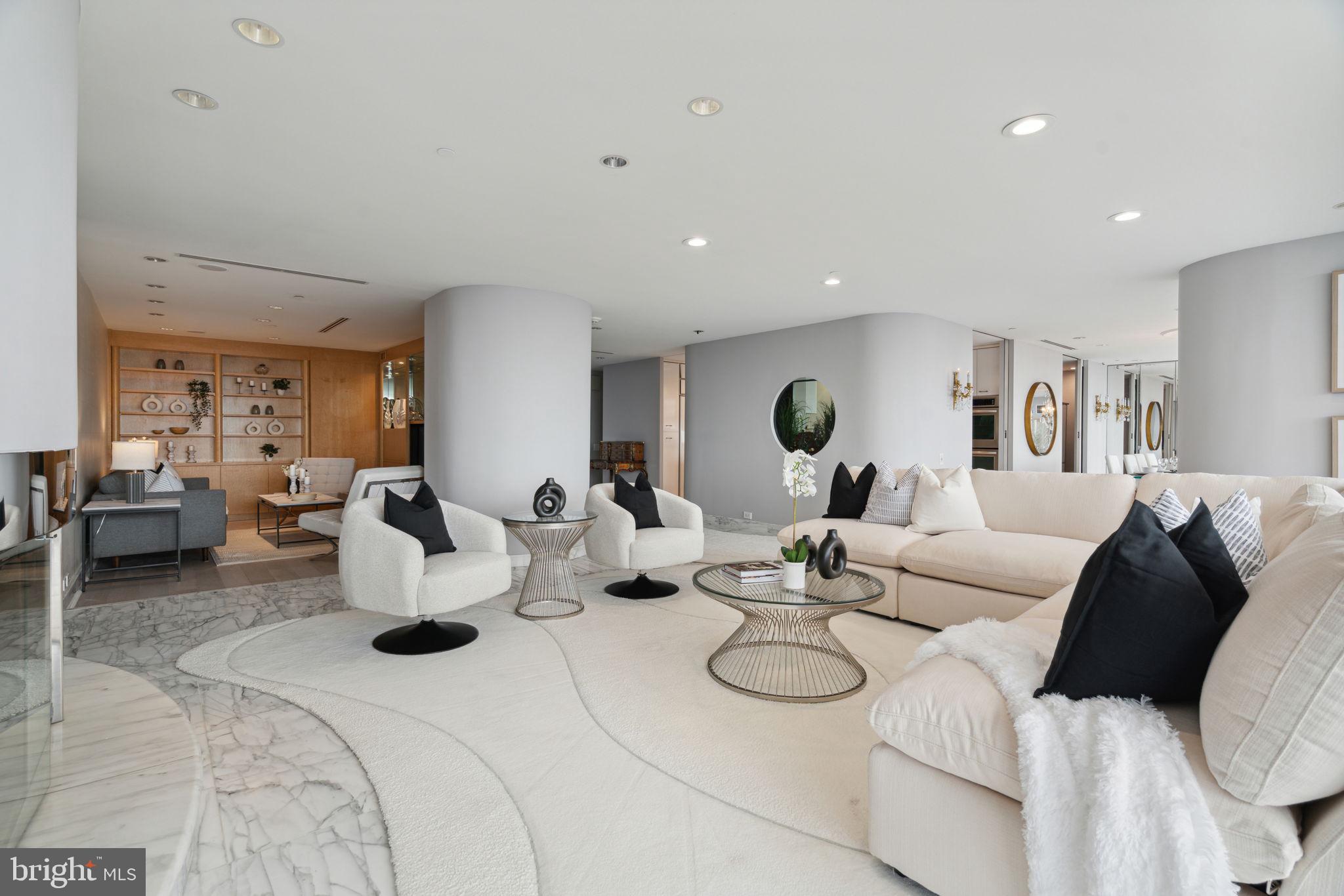 RITTENHOUSE SQUARE - Residential