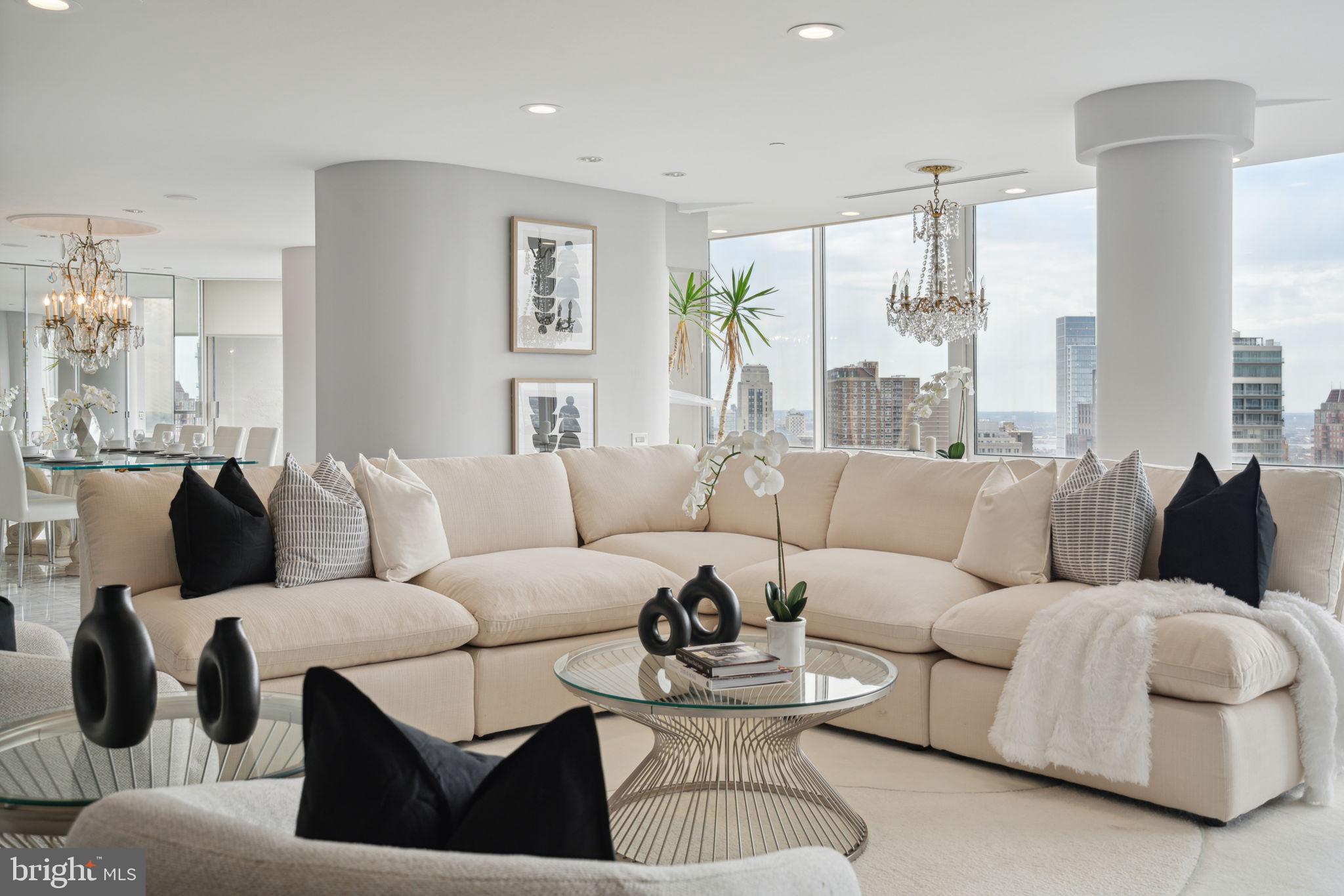 RITTENHOUSE SQUARE - Residential