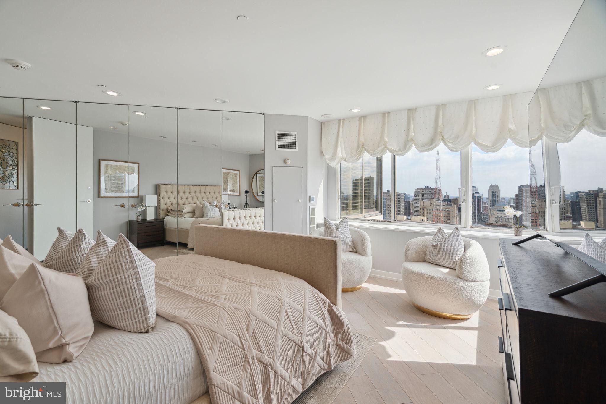 RITTENHOUSE SQUARE - Residential