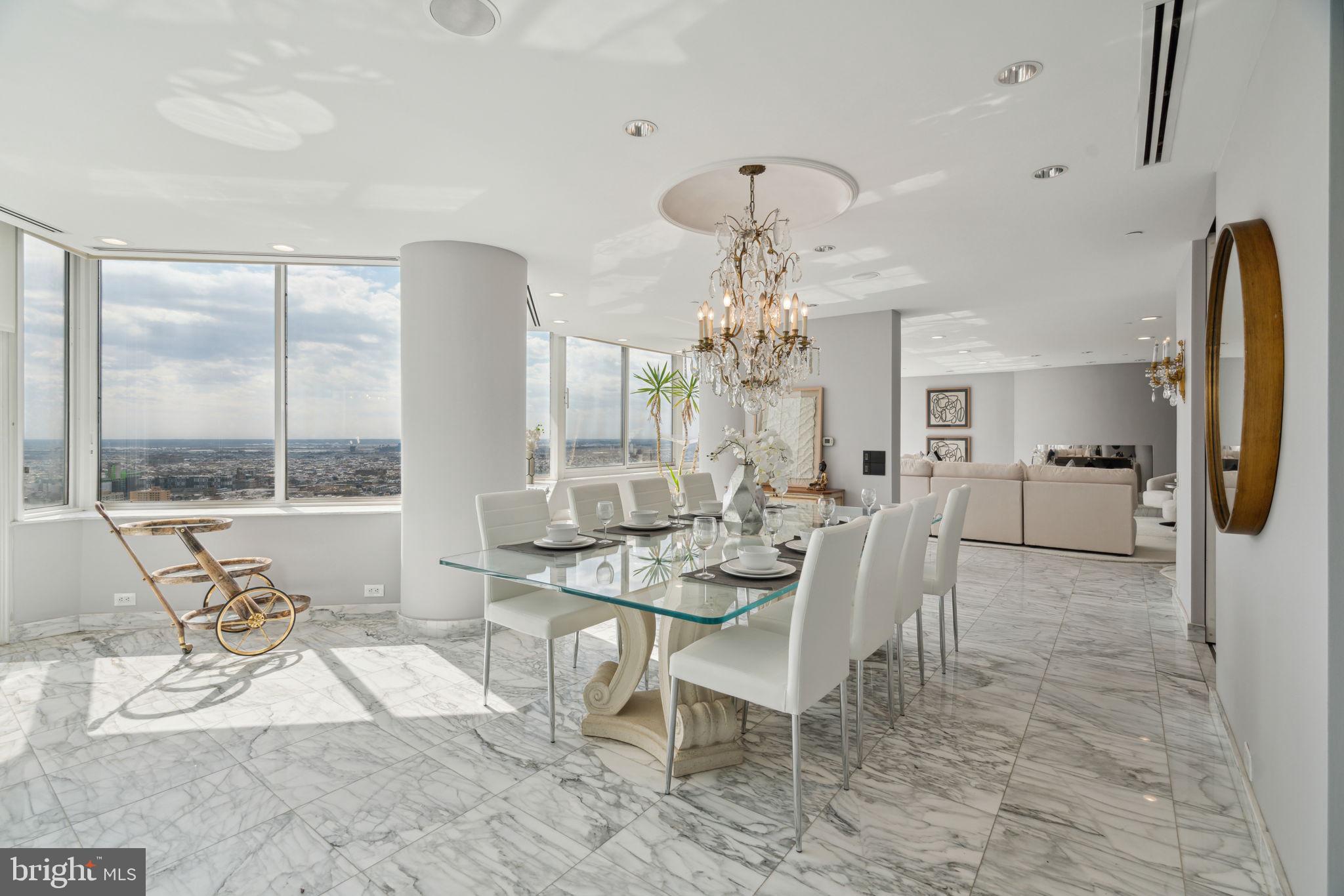 RITTENHOUSE SQUARE - Residential