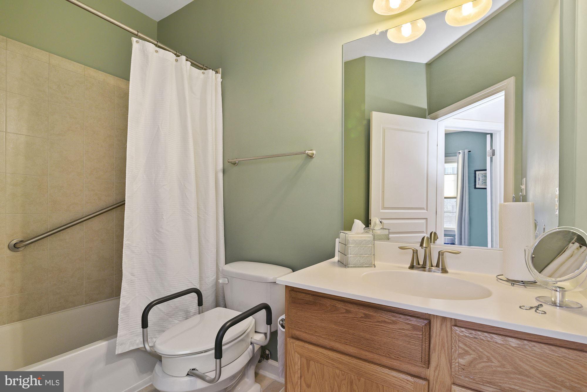 GREENWAY VILLAGE - Residential