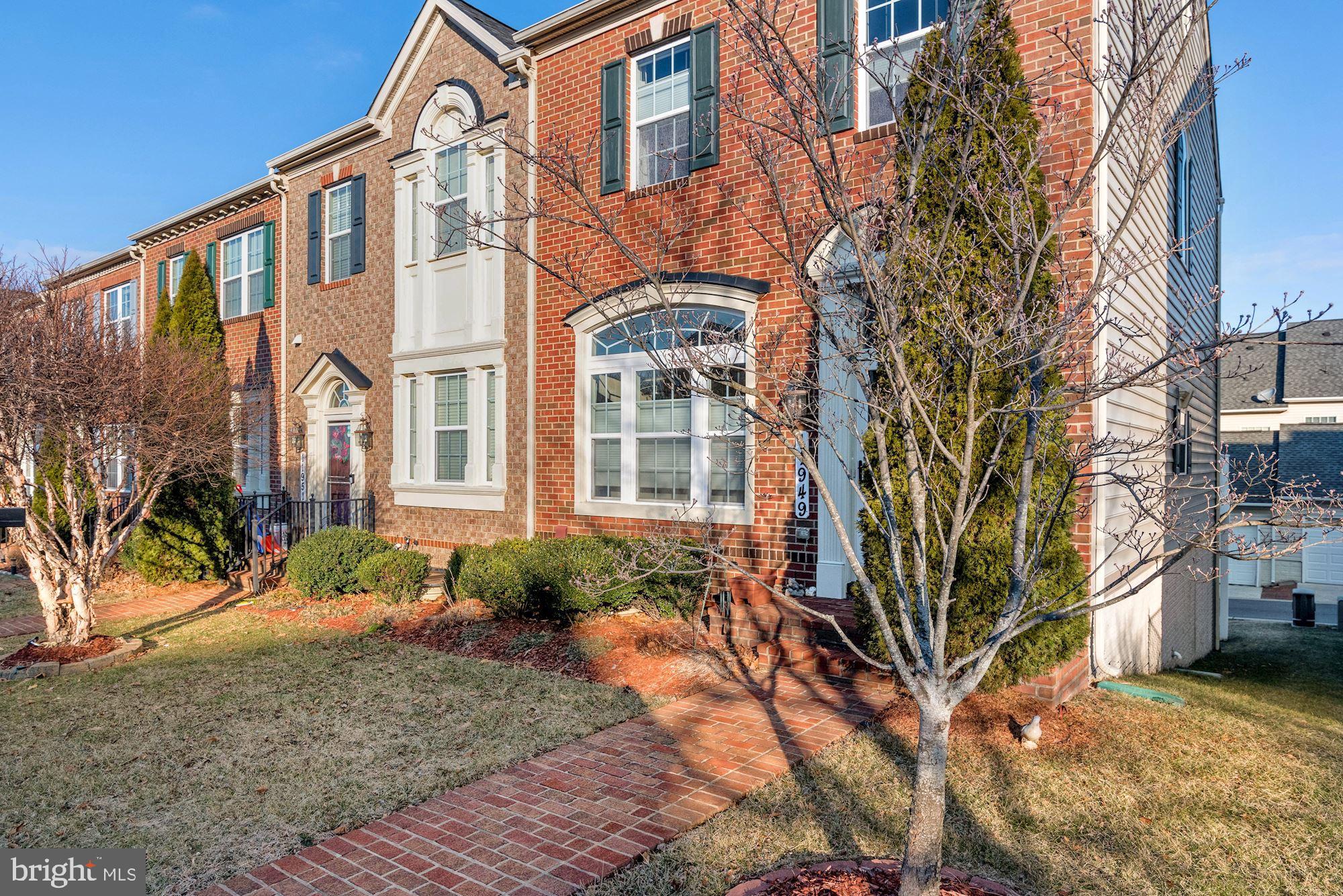 GREENWAY VILLAGE - Residential