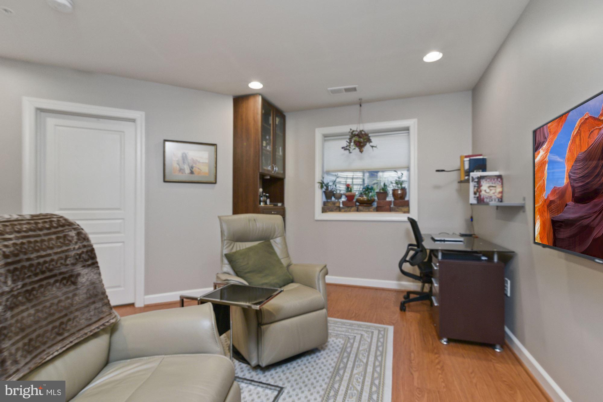 GREENWAY VILLAGE - Residential