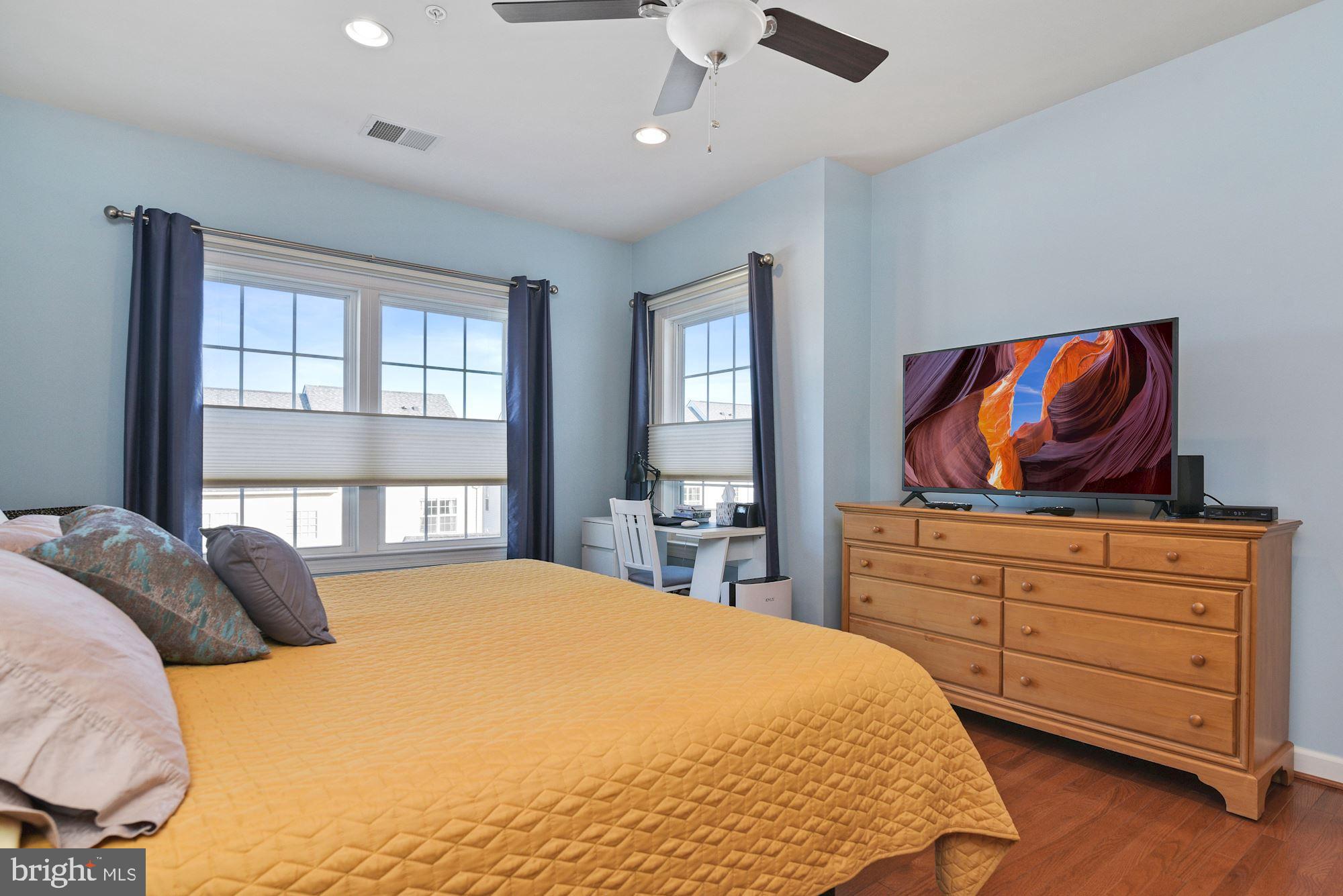 GREENWAY VILLAGE - Residential