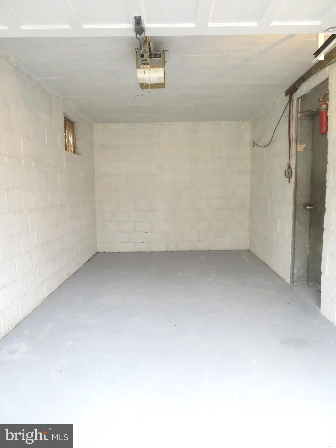 HILLCREST GARDENS - Residential