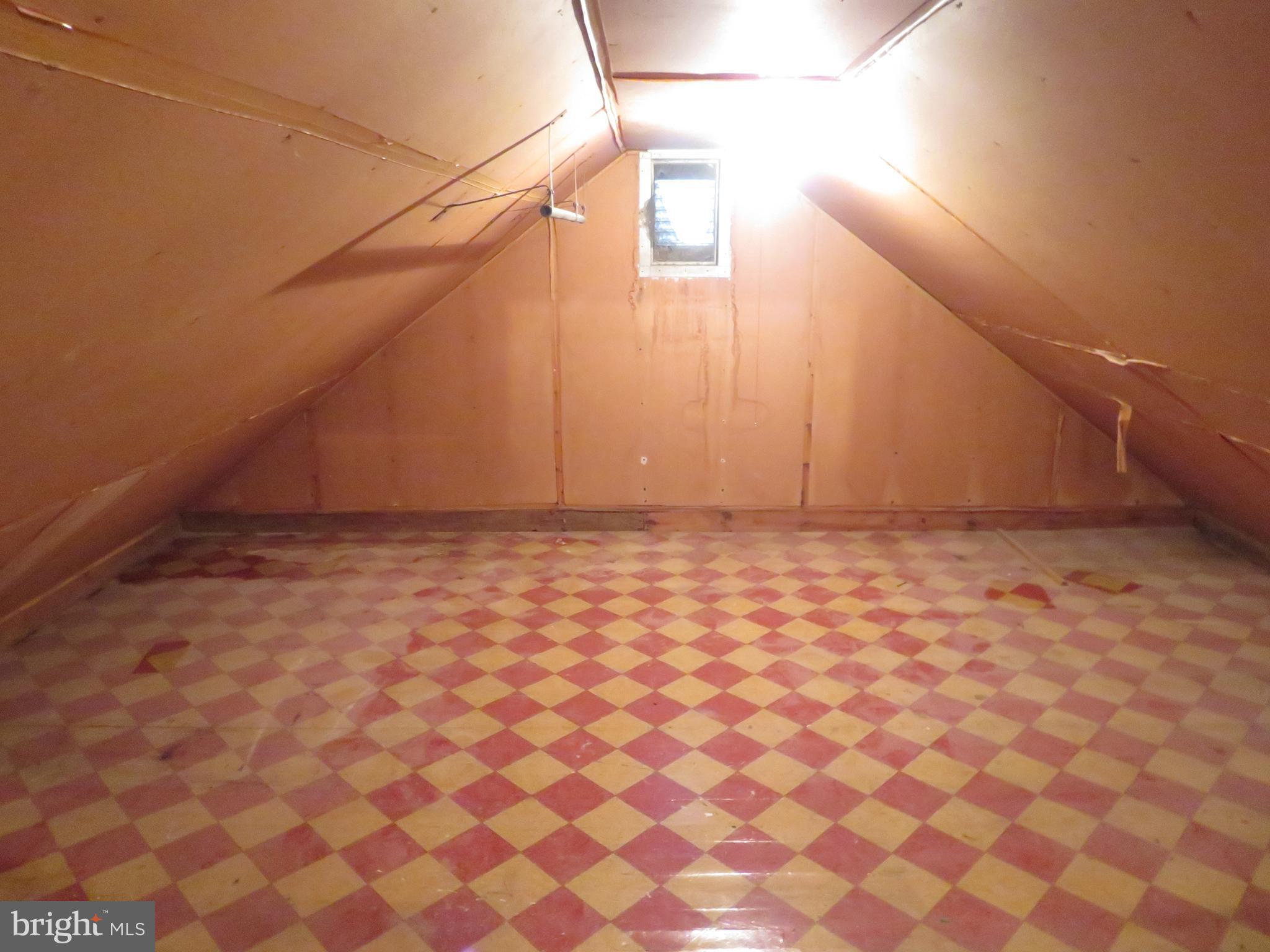 HILLCREST GARDENS - Residential