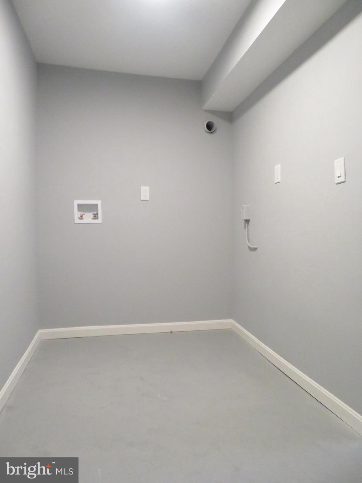 HILLCREST GARDENS - Residential