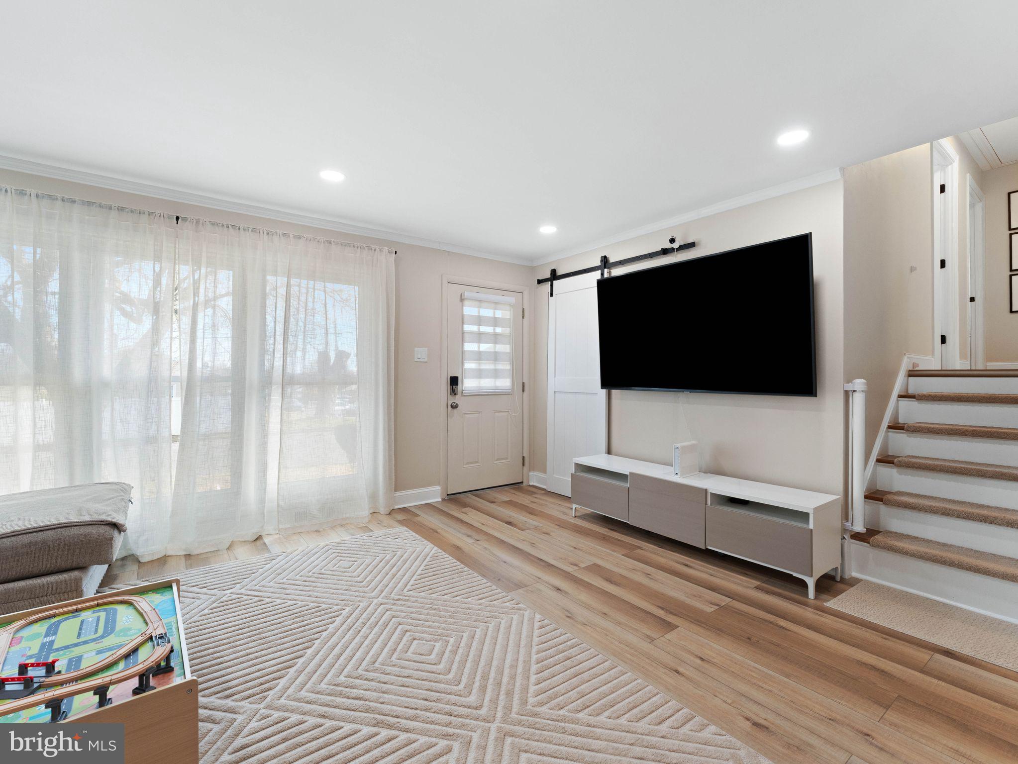 11040 FERNDALE STREET