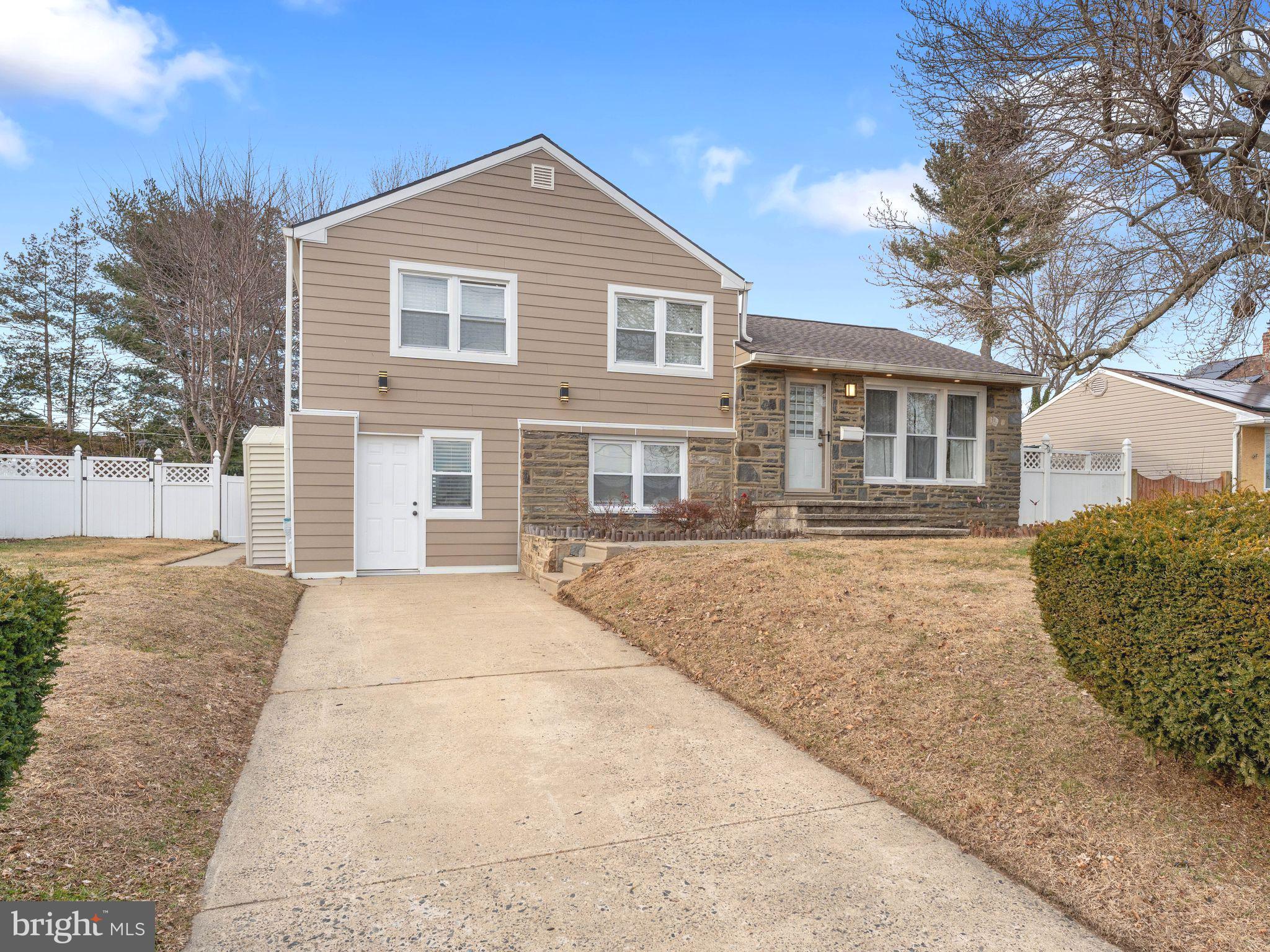 11040 FERNDALE STREET