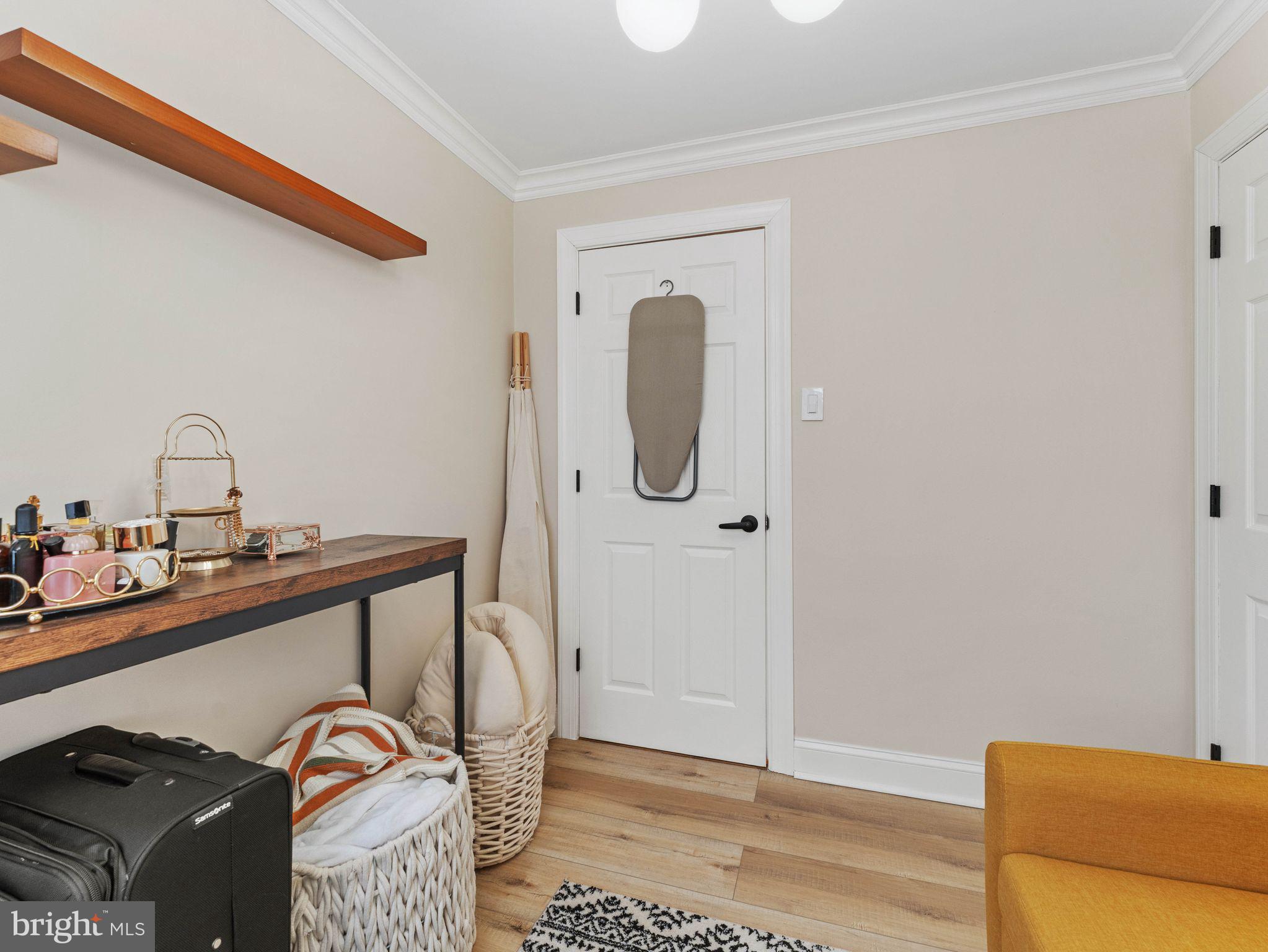 SOMERTON - Residential