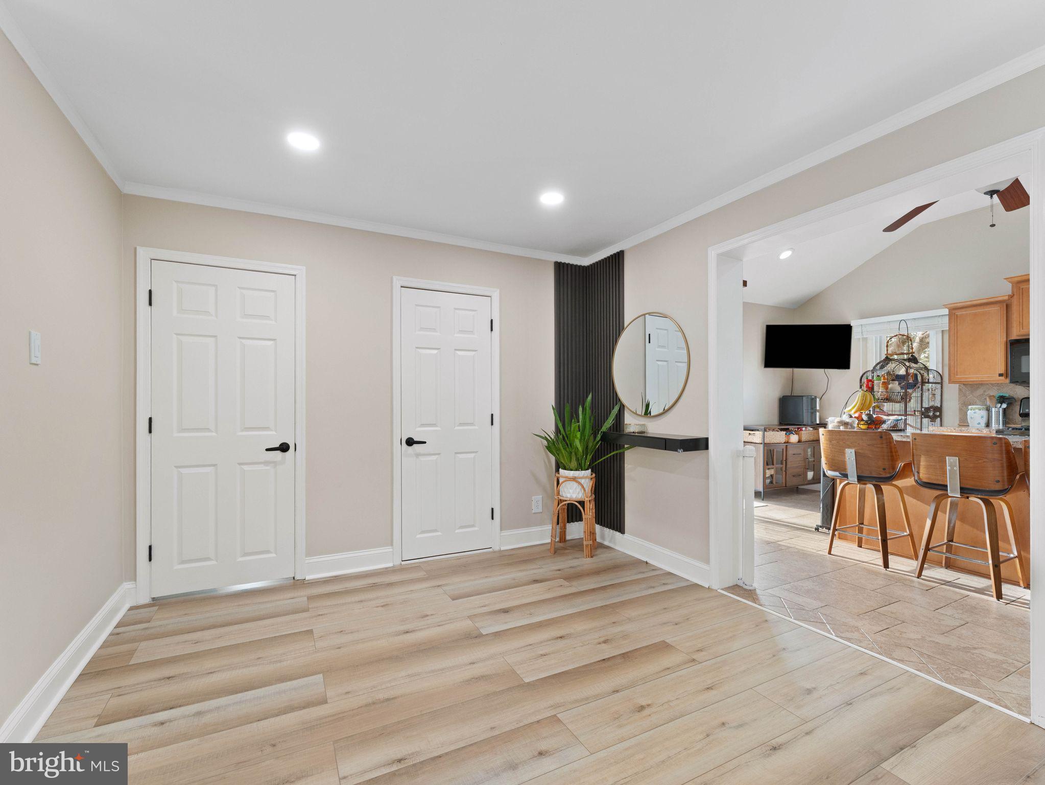 SOMERTON - Residential