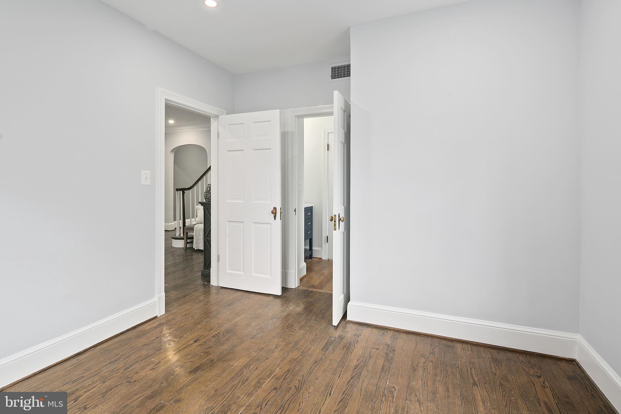 AURORA HILLS - Residential