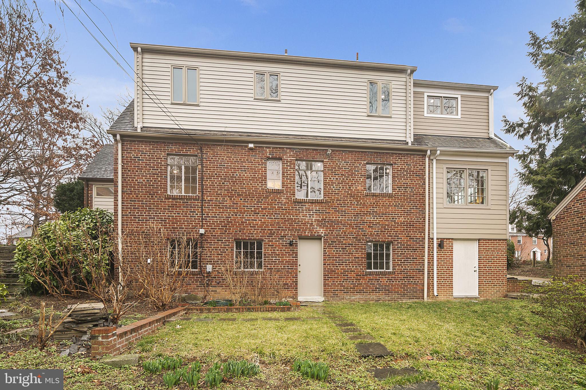 AURORA HILLS - Residential