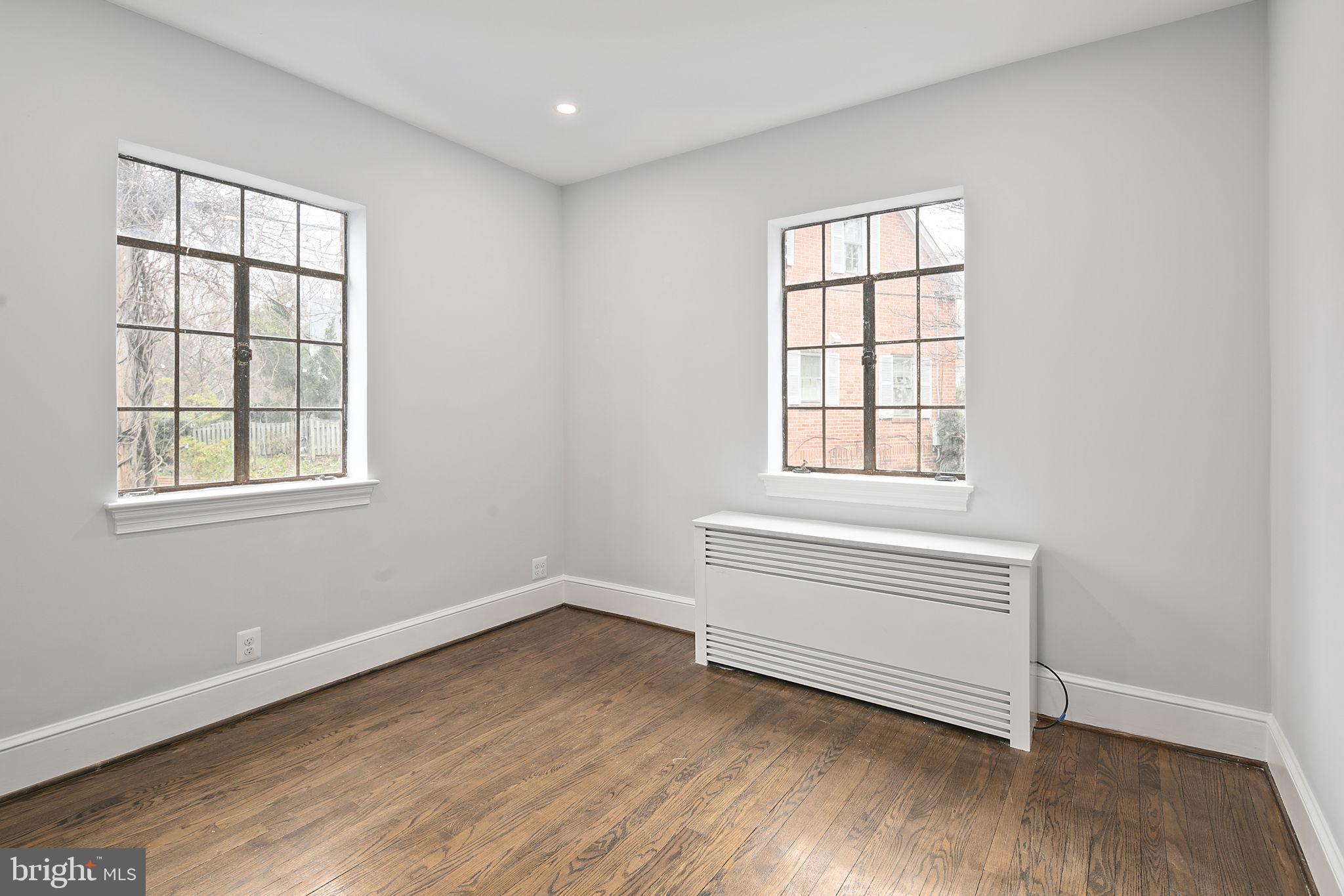 AURORA HILLS - Residential