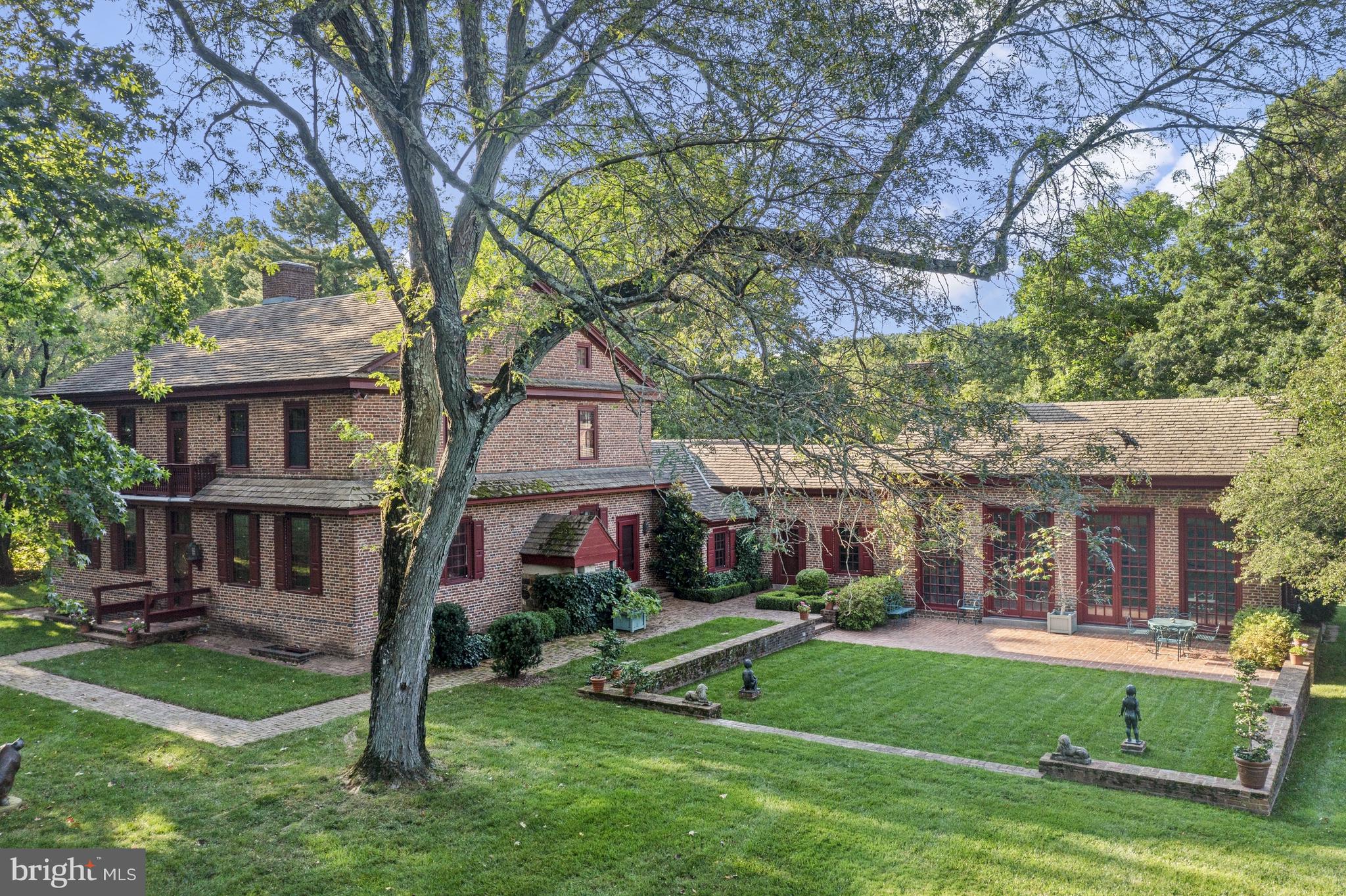 1001 HILLENDALE ROAD