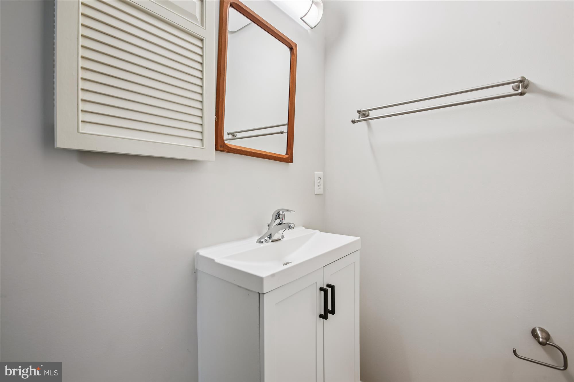 CHERRY HILL TOWNHOUSES - Residential