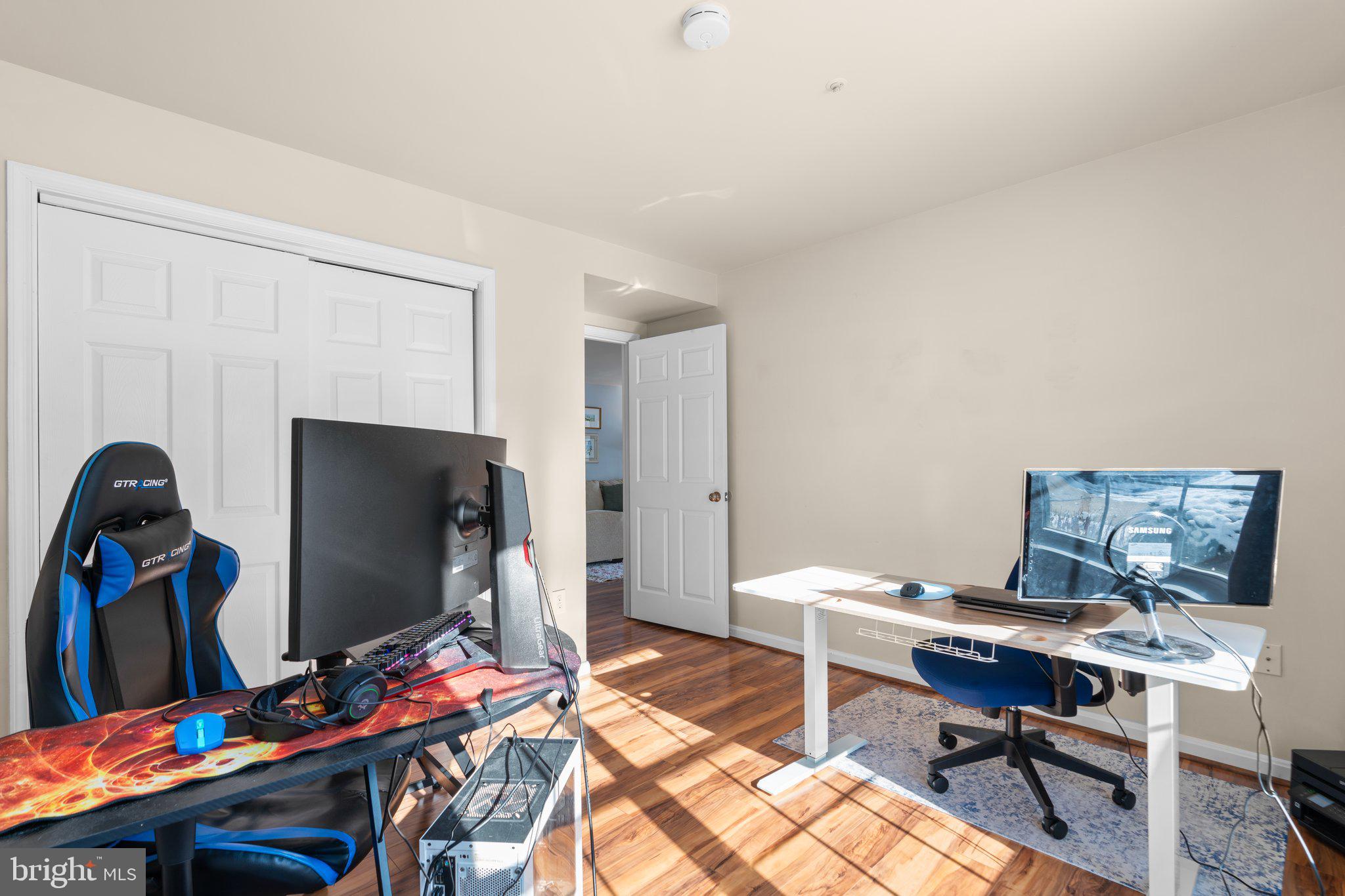 KENTLANDS RIDGE - Residential