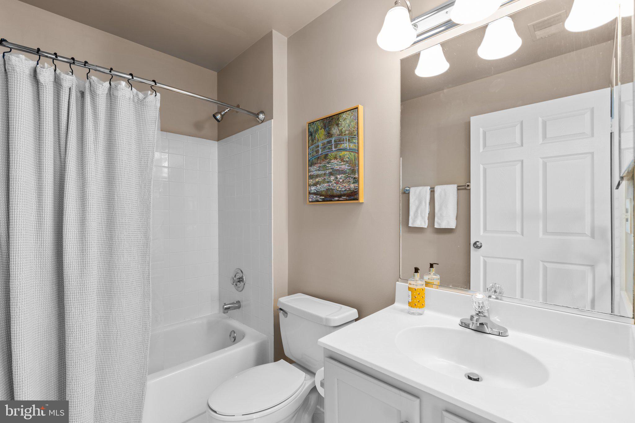 KENTLANDS RIDGE - Residential