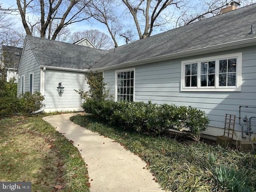 Fair Oaks On the Magothy!  Beautiful home on a large private lot in the Community. Steps from both the Fair Oaks Community Beach  as well as the Neighborhood's Pool, Playground, Sports Court & Pavilion. This is a large Ranch style home with updates throughout plus a bonus room addition!  Updates include a remodeled kitchen, recently replaced HVAC, Water Heater, Roof, siding and a whole house generator. Enjoy watching the boats and wildlife go by from the rear Composite deck as this property has Beautiful views of Cattail Creek!