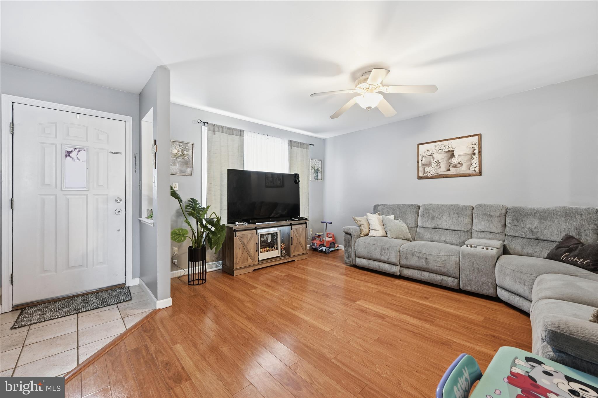 207 RIDERS WAY L-0032