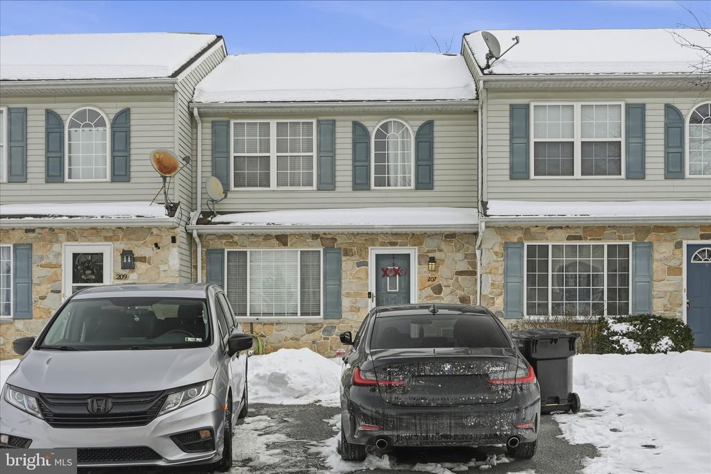 Photo of 207 Riders Way L-0032, LEBANON, PA 17042 (MLS # PALN2024630)