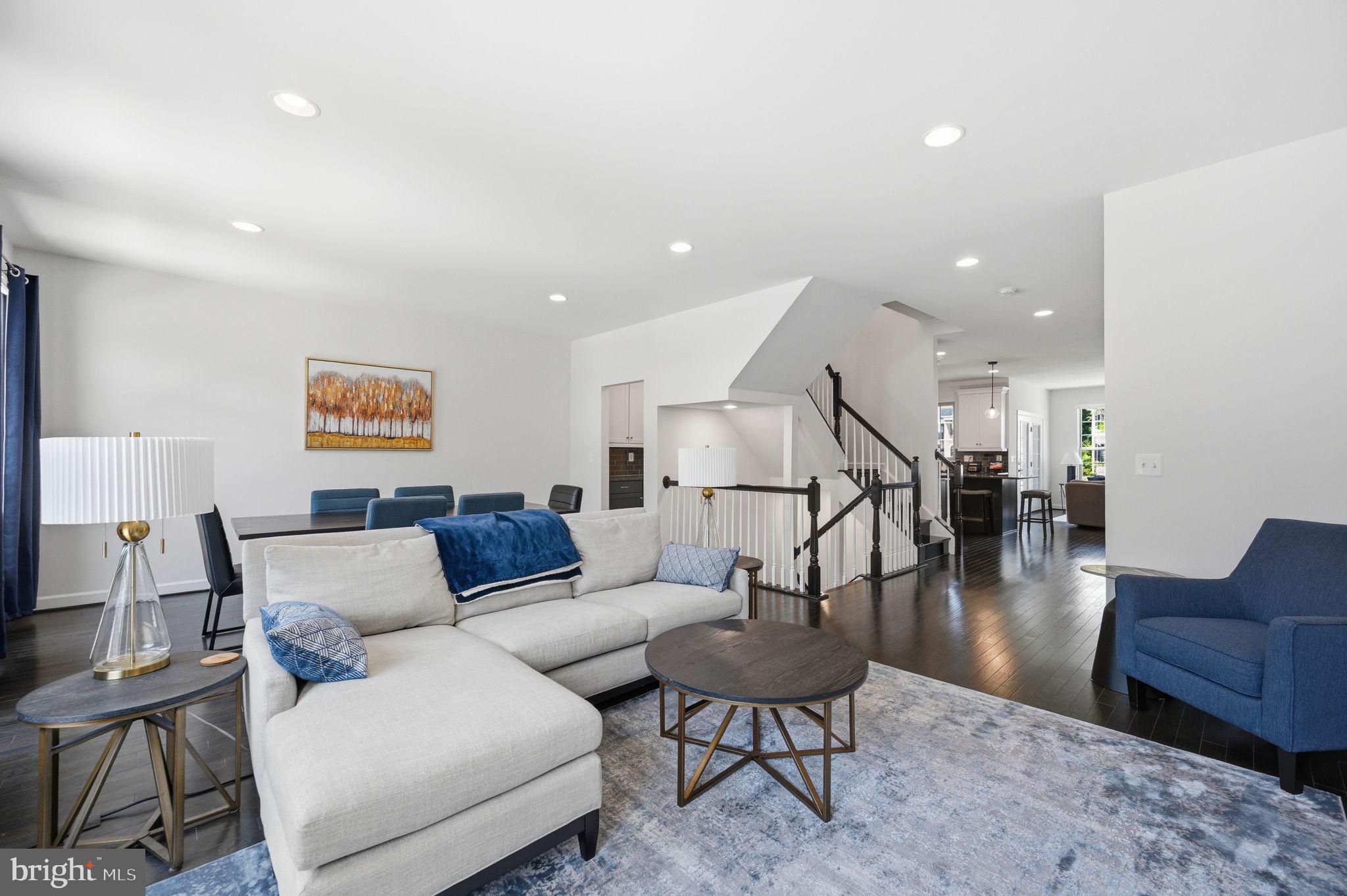 7914 TURTLE CREEK CIRCLE