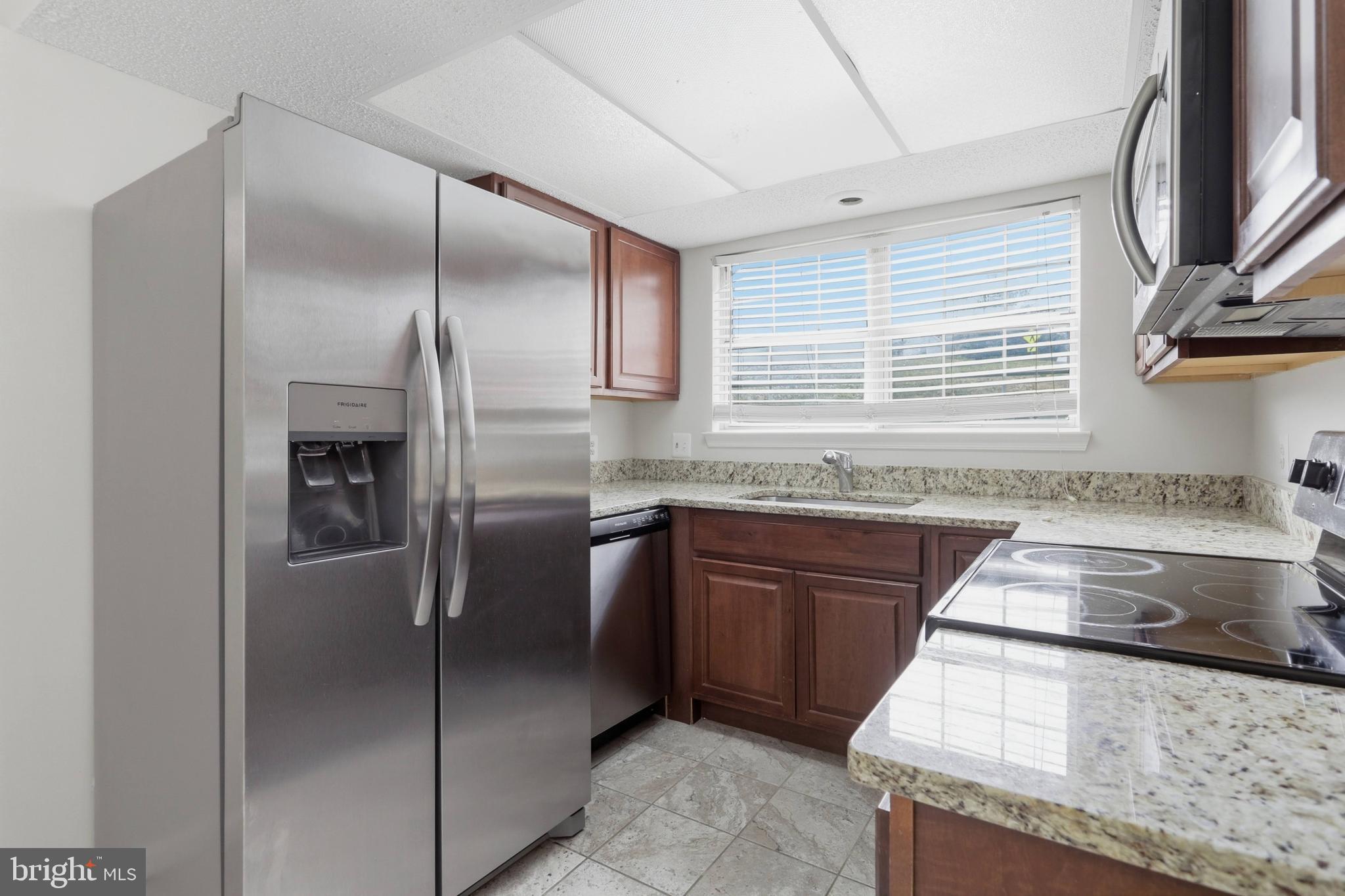 HEIGHTS AT PENDERBROOK - Residential