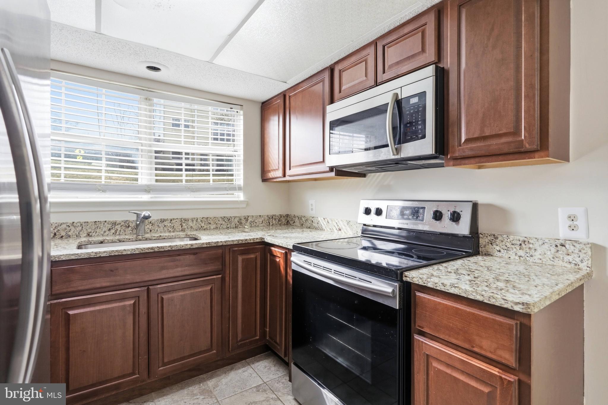 HEIGHTS AT PENDERBROOK - Residential