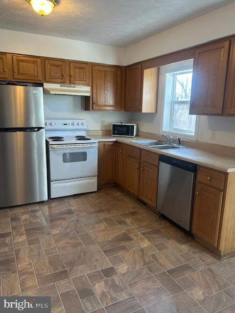 353 BRAESIDE AVENUE 353