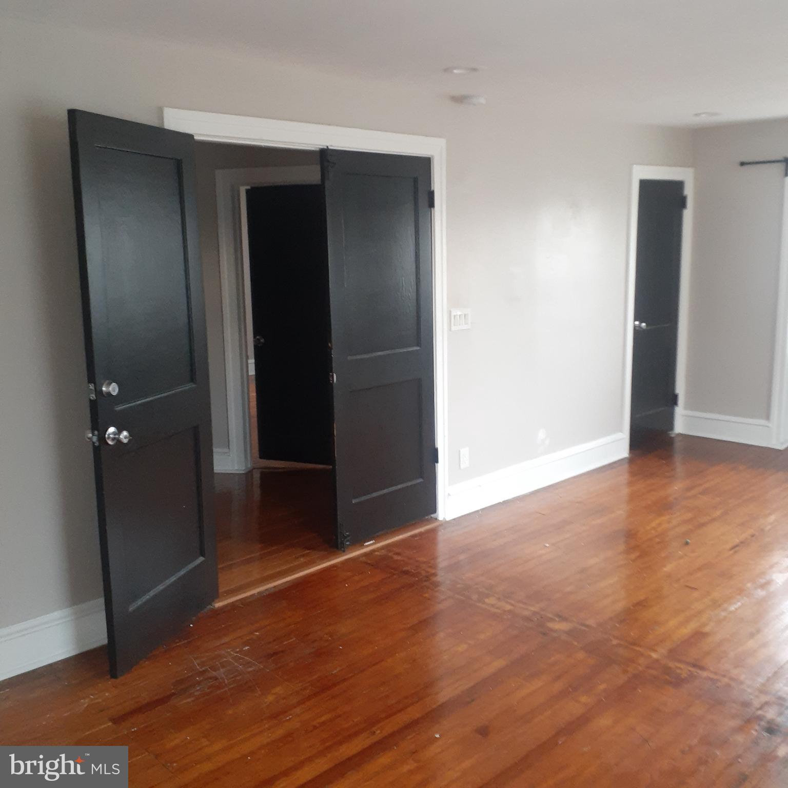 BEVERLY HILLS - Residential