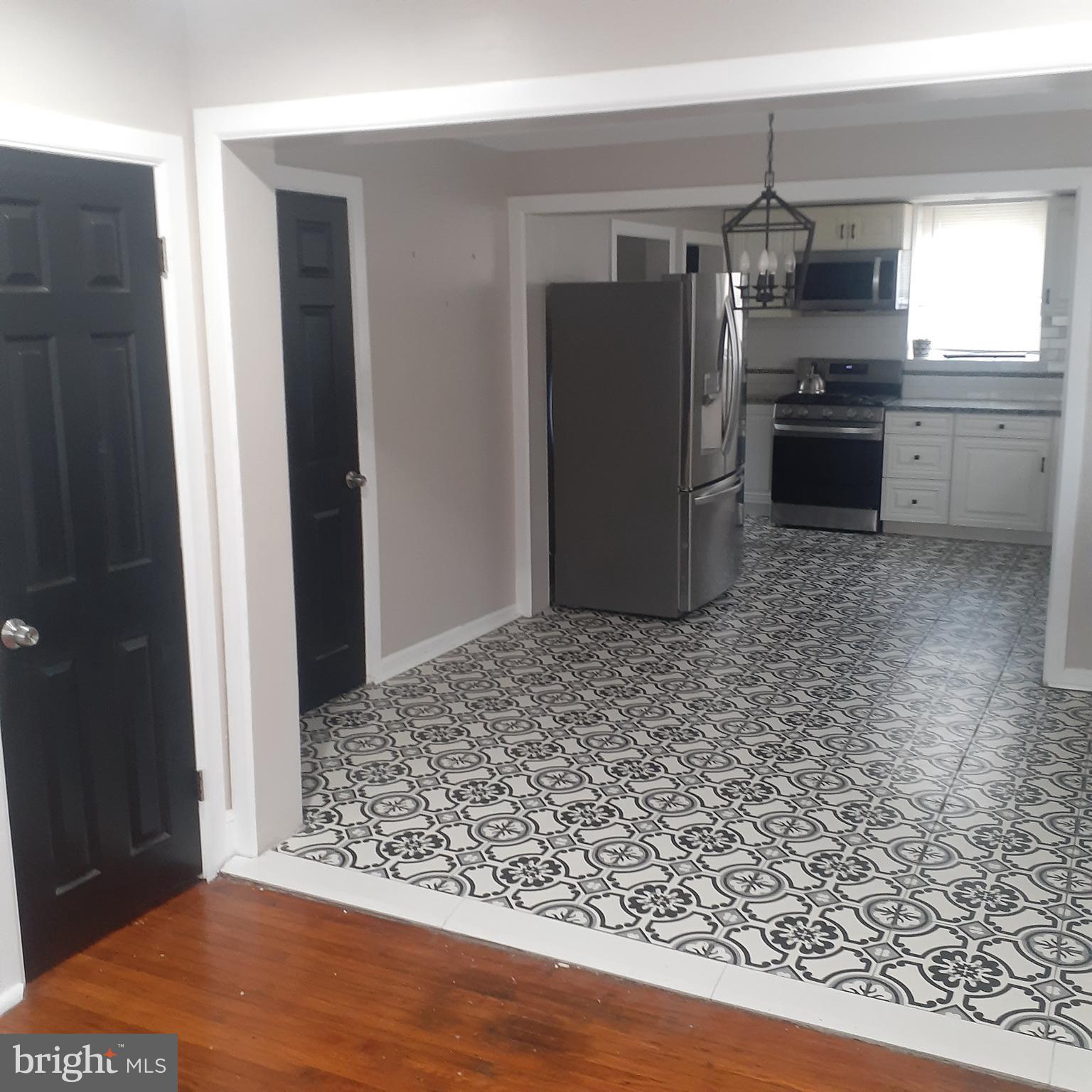 BEVERLY HILLS - Residential