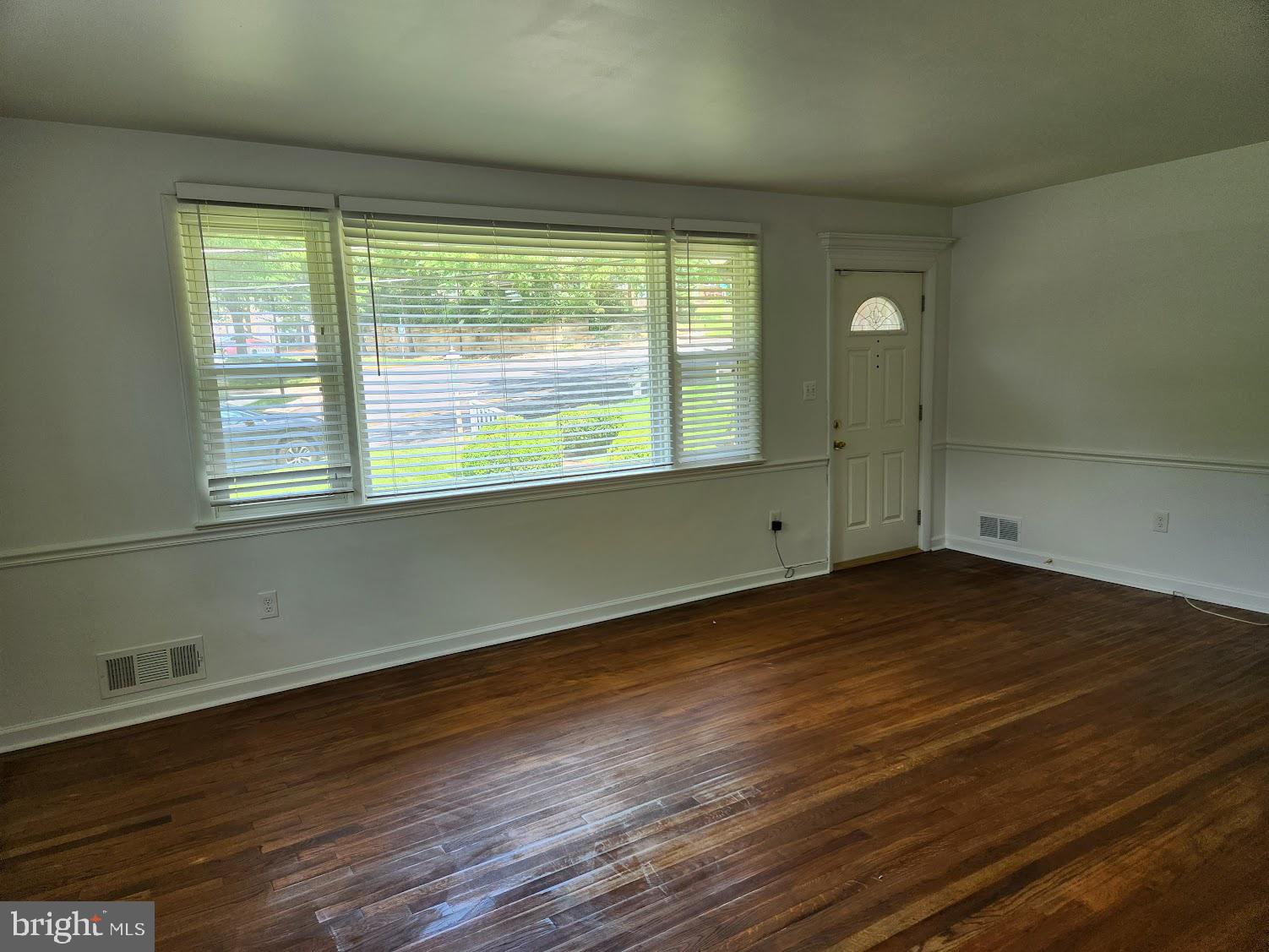 HILLCREST GARDENS - Residential Lease