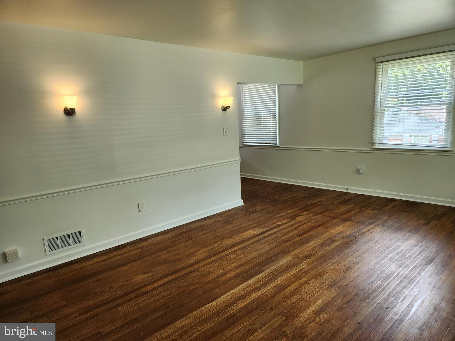 HILLCREST GARDENS - Residential Lease