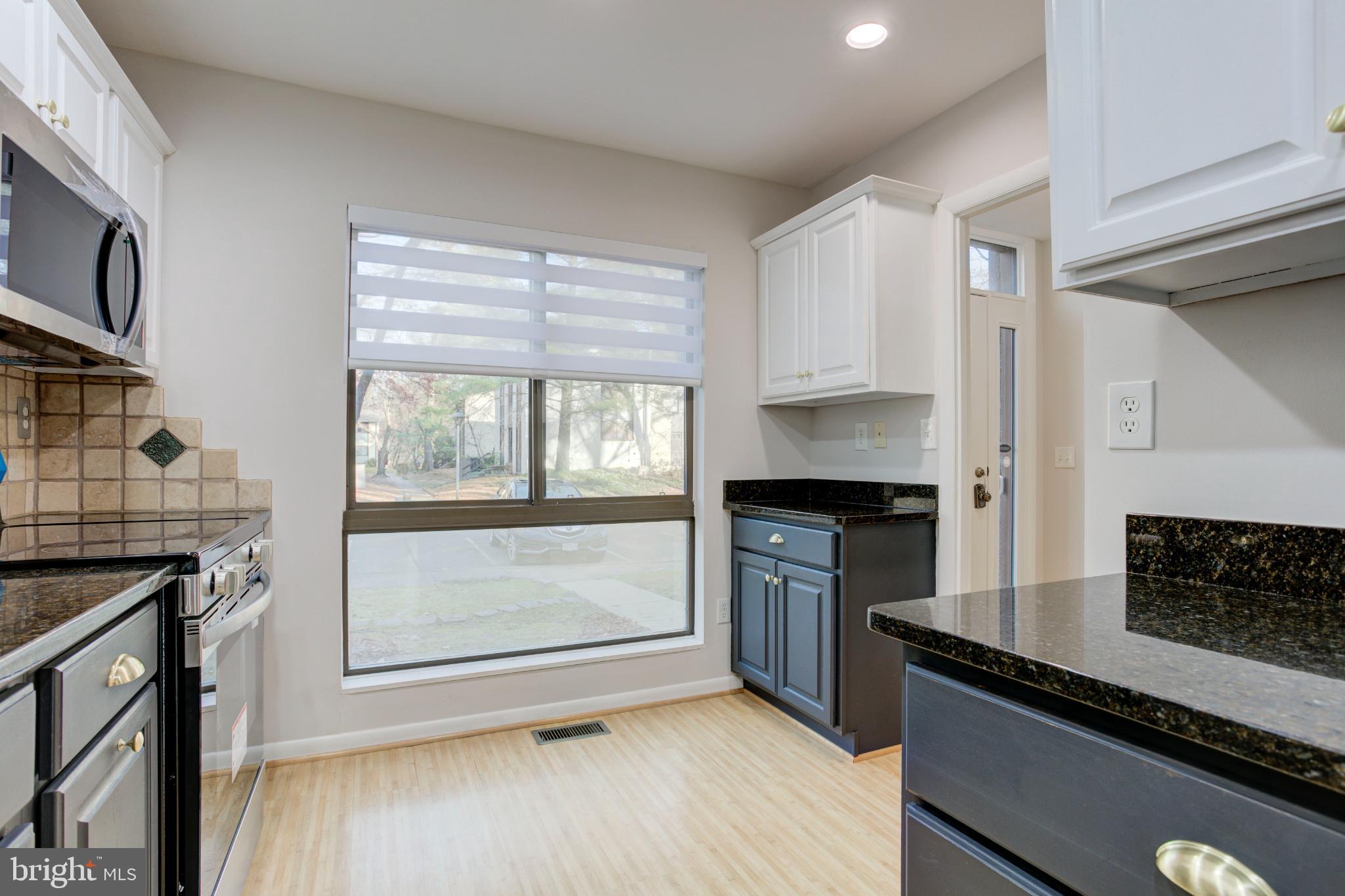 RESTON - Residential