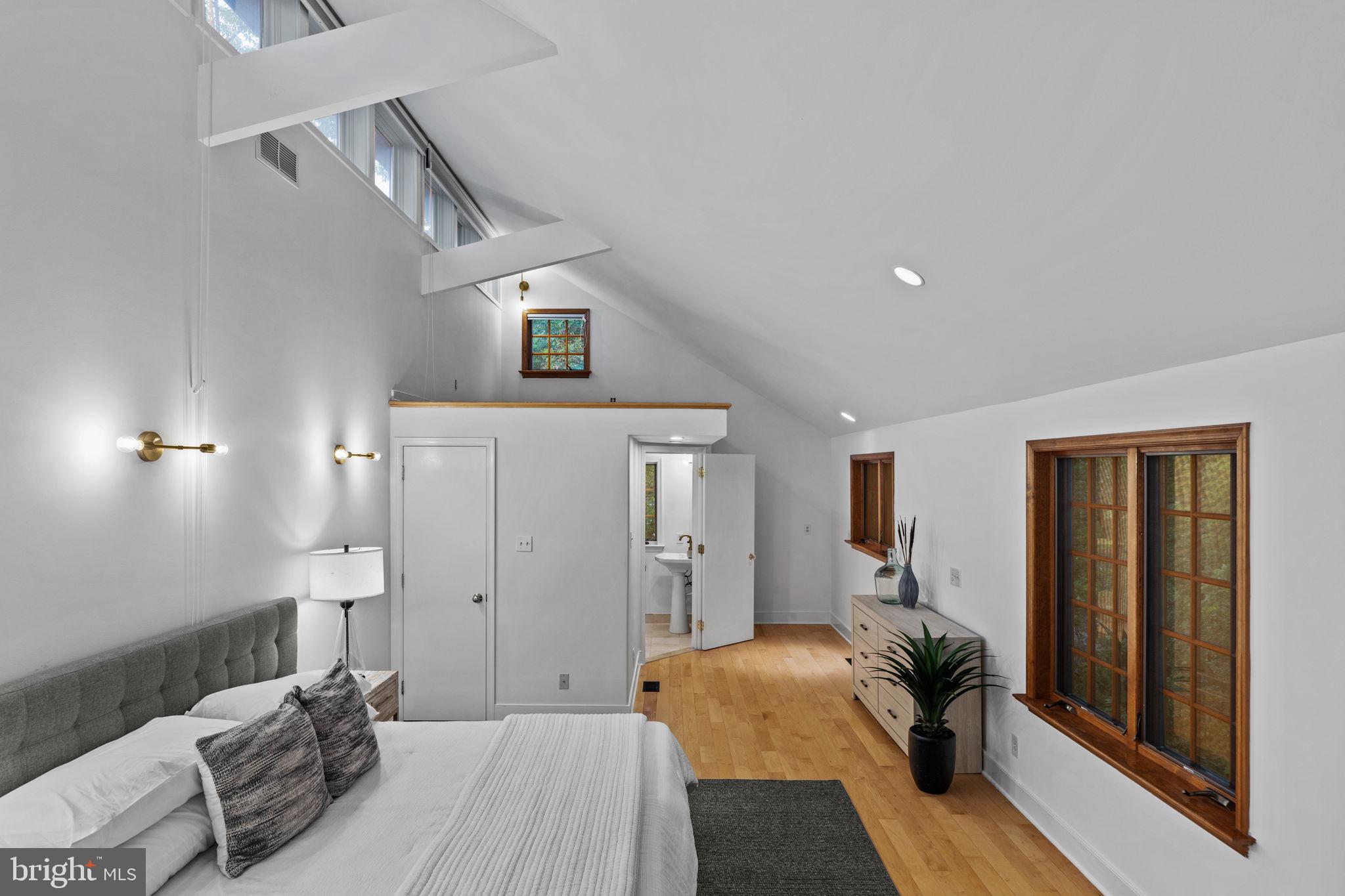 SWARTHMORE - Residential