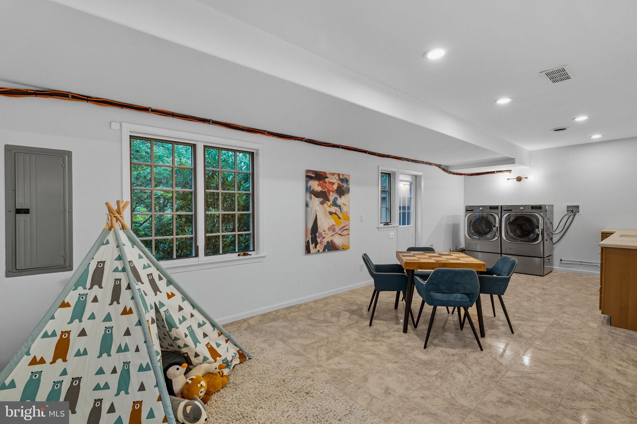 SWARTHMORE - Residential