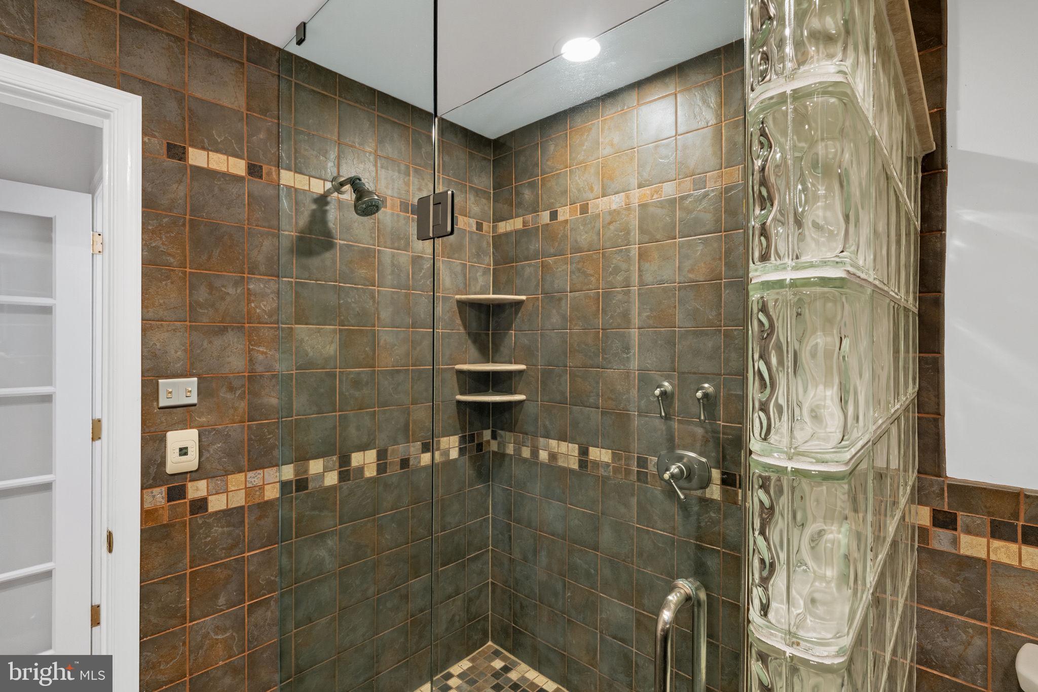 SWARTHMORE - Residential