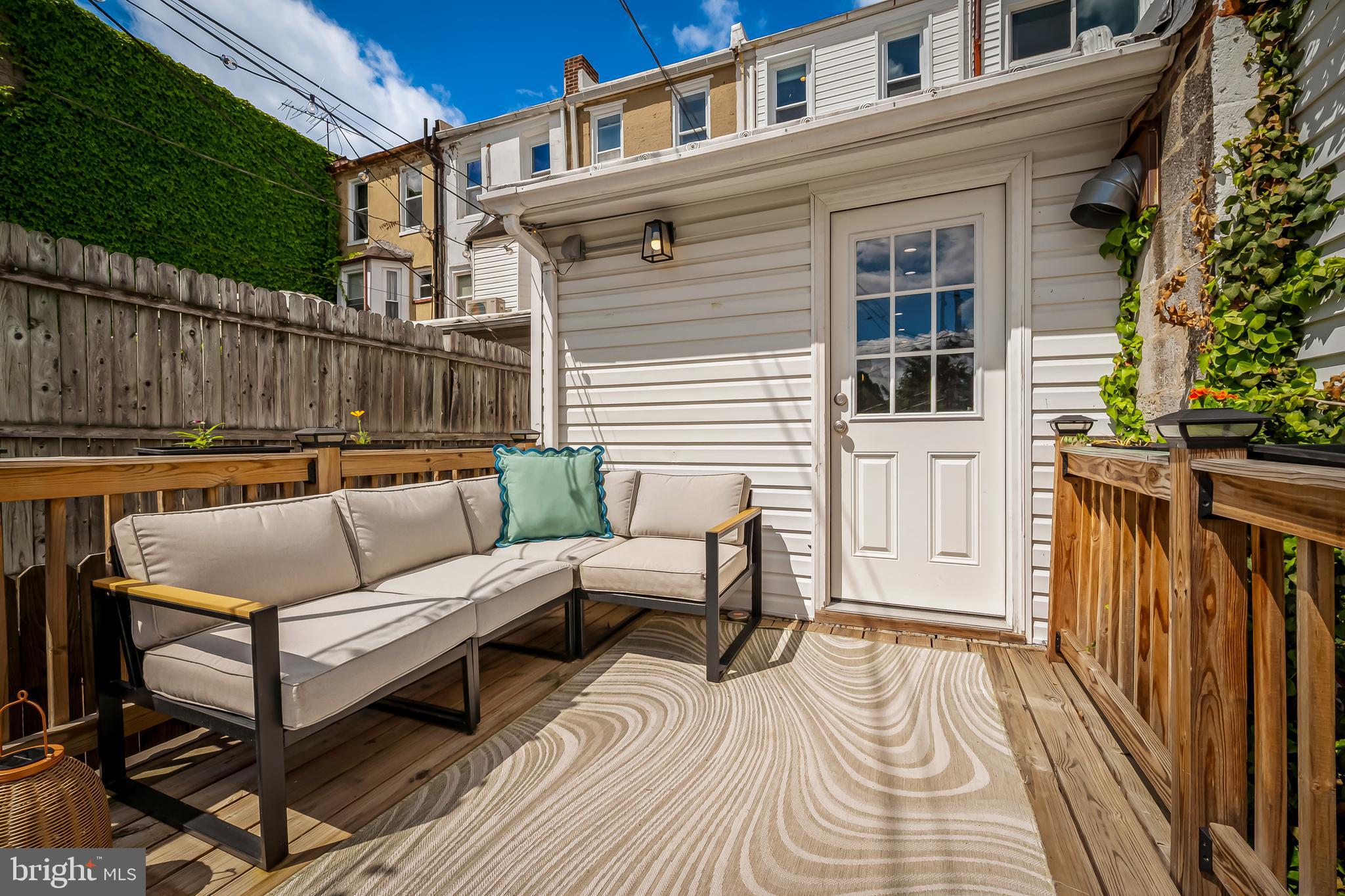 HAMPDEN HISTORIC DISTRICT - Residential