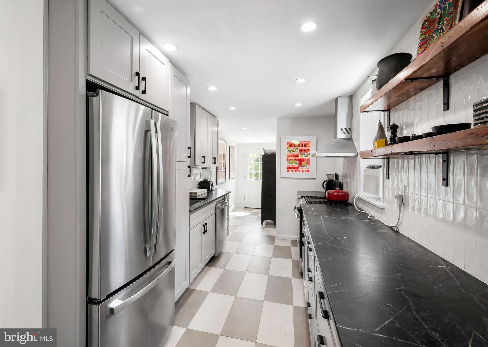 HAMPDEN HISTORIC DISTRICT - Residential